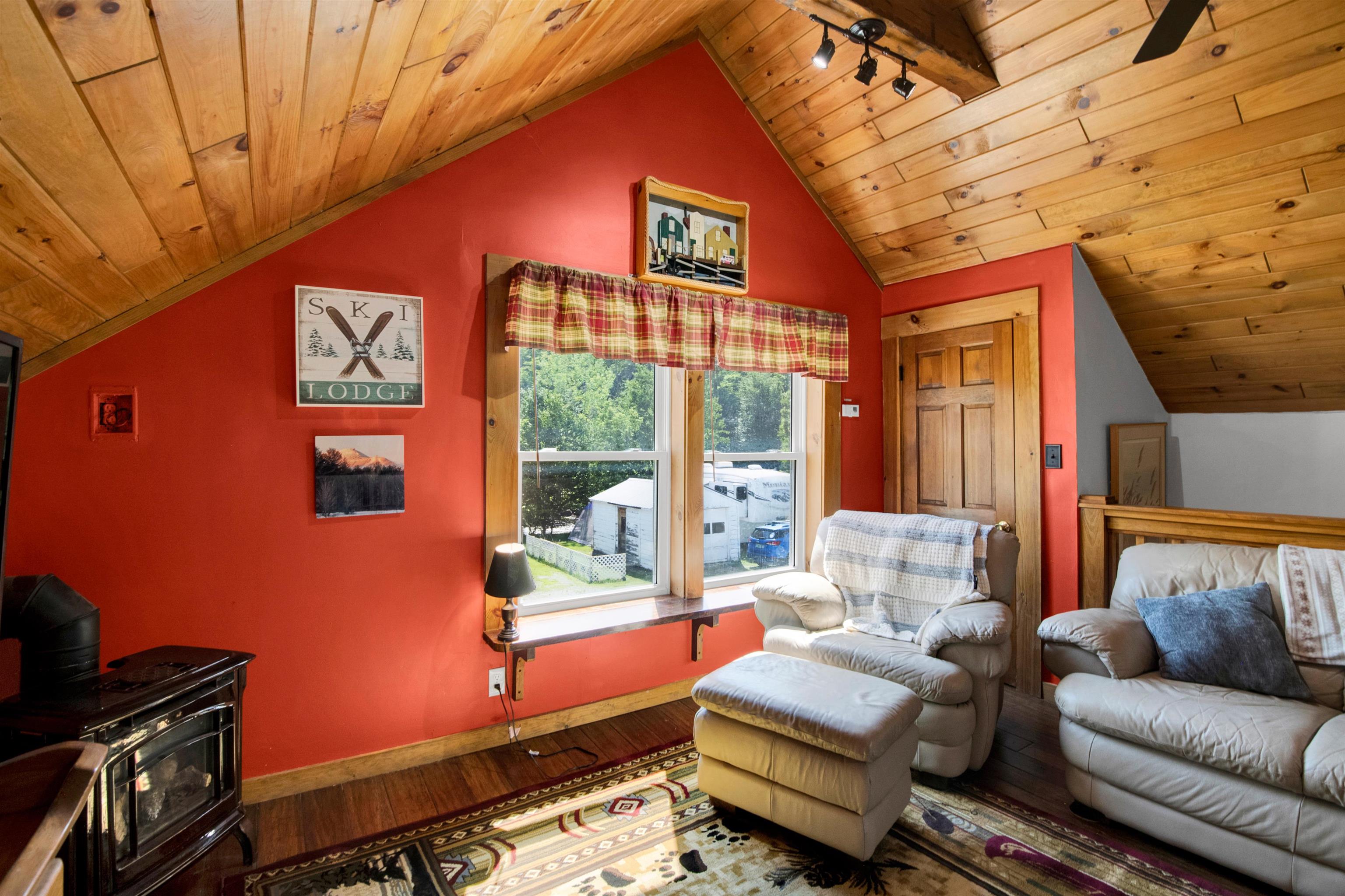 92 River Street Property Photo 21
