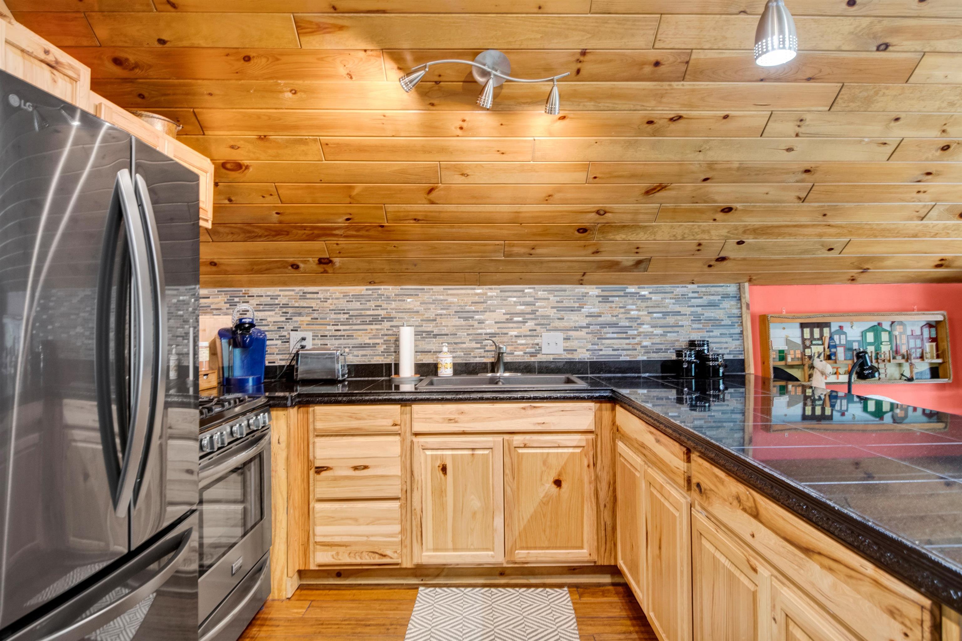 92 River Street Property Photo 29