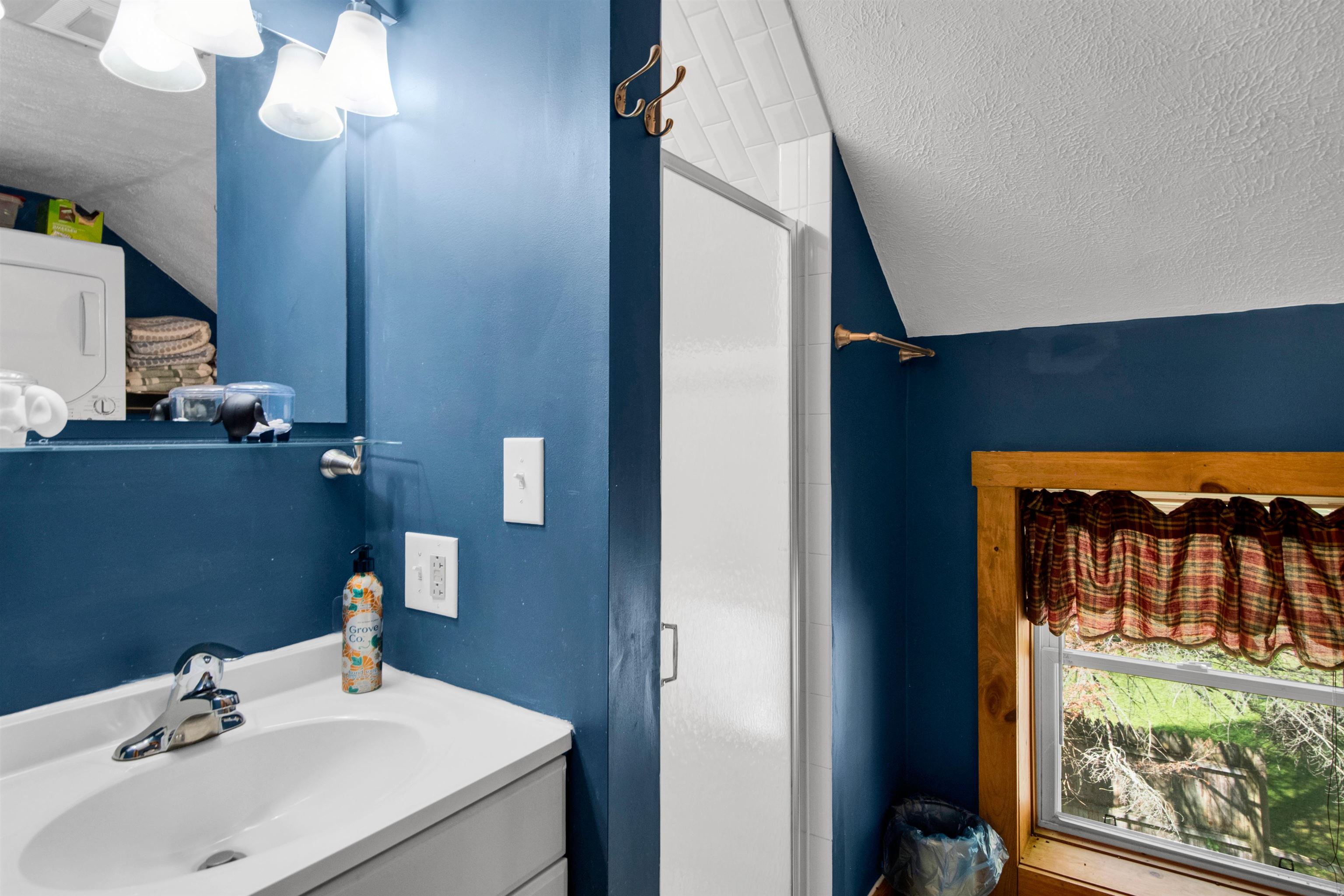 92 River Street Property Photo 37