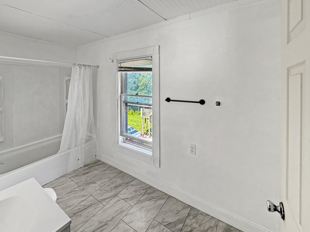 108 Buell Street Property Photo 9