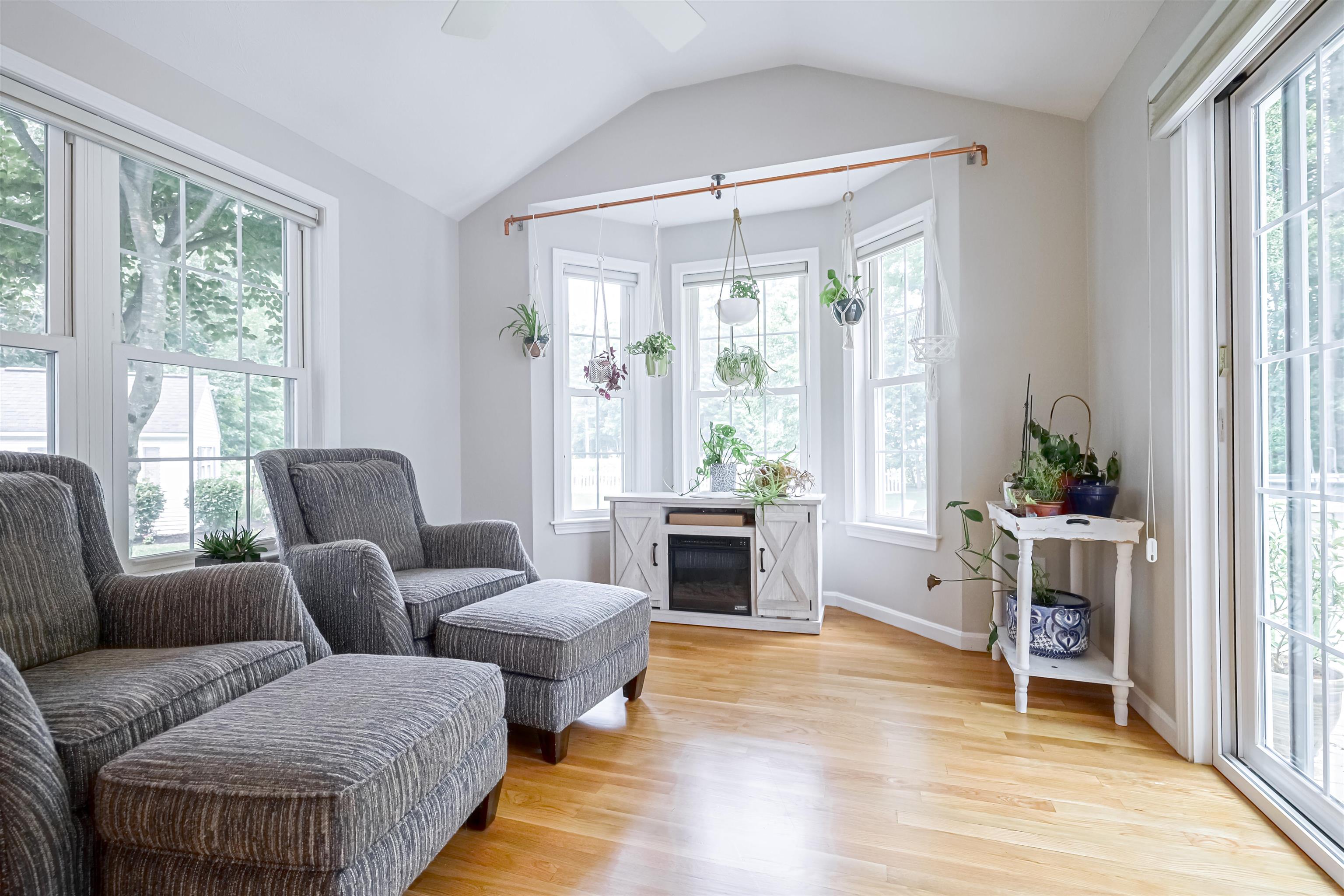 9 Taconic Drive Property Photo 13