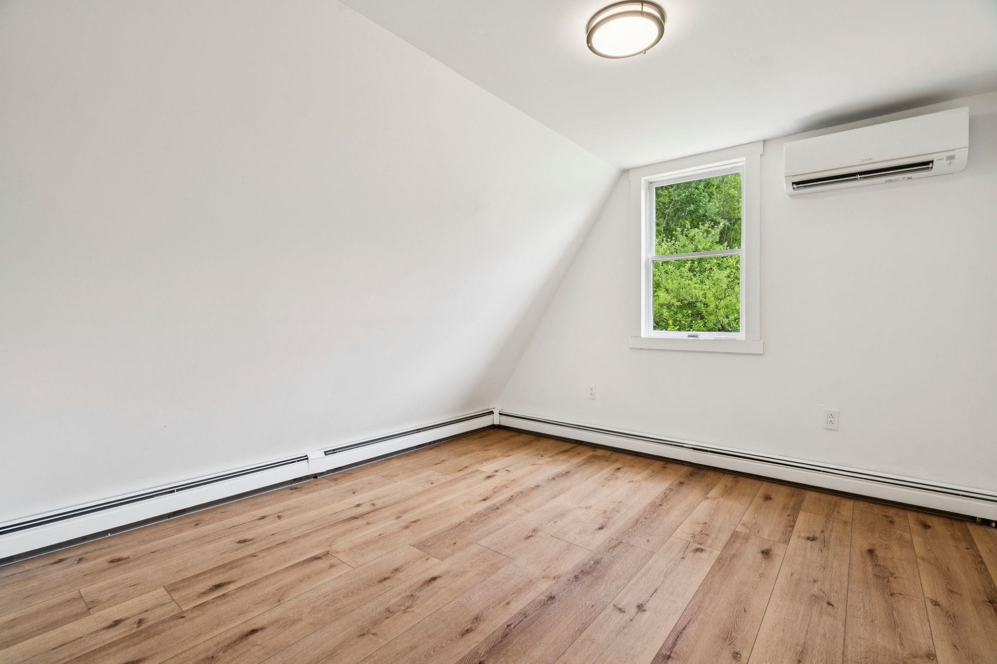 196 Kinsman Road Property Photo 11