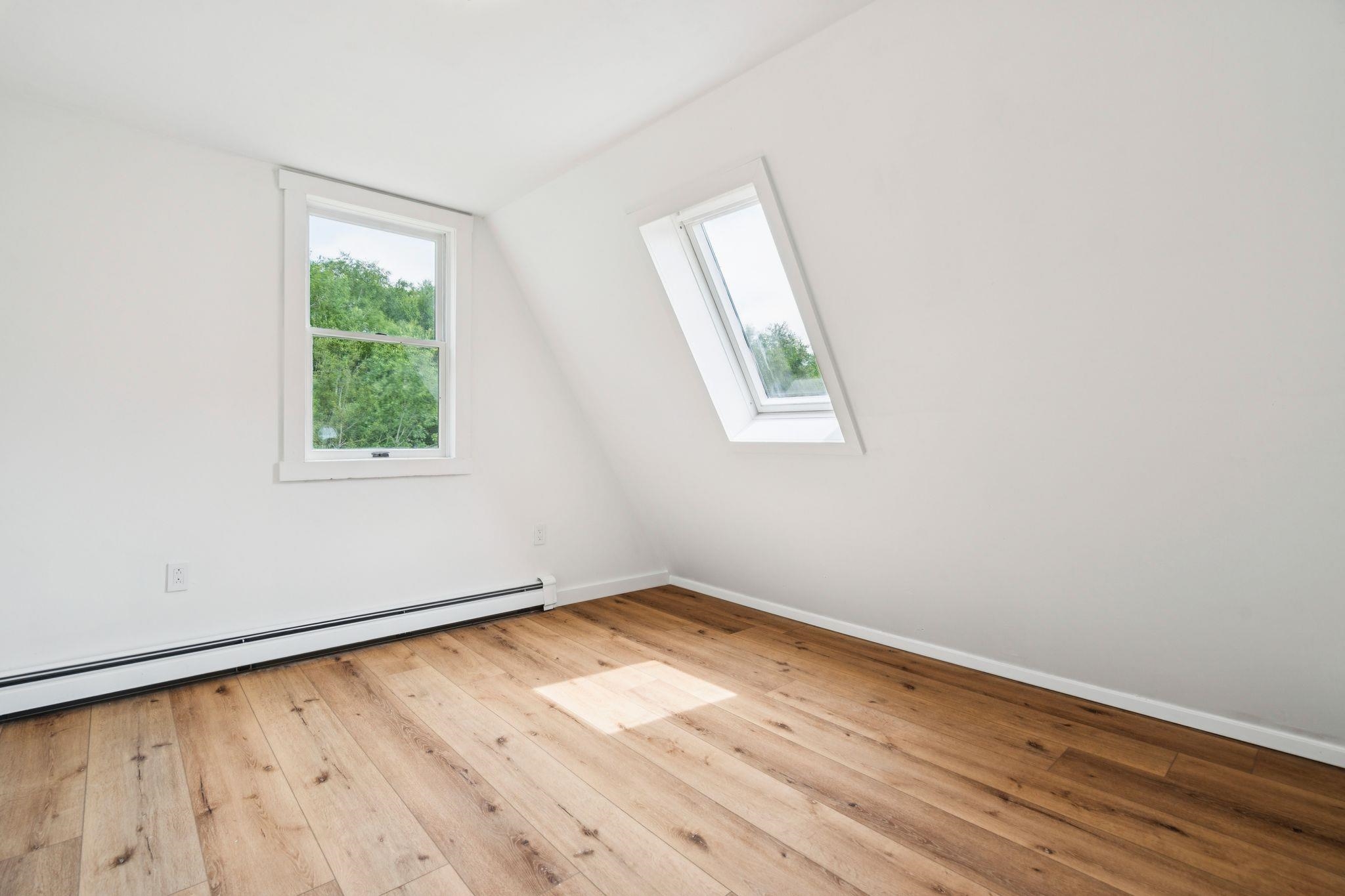196 Kinsman Road Property Photo 13