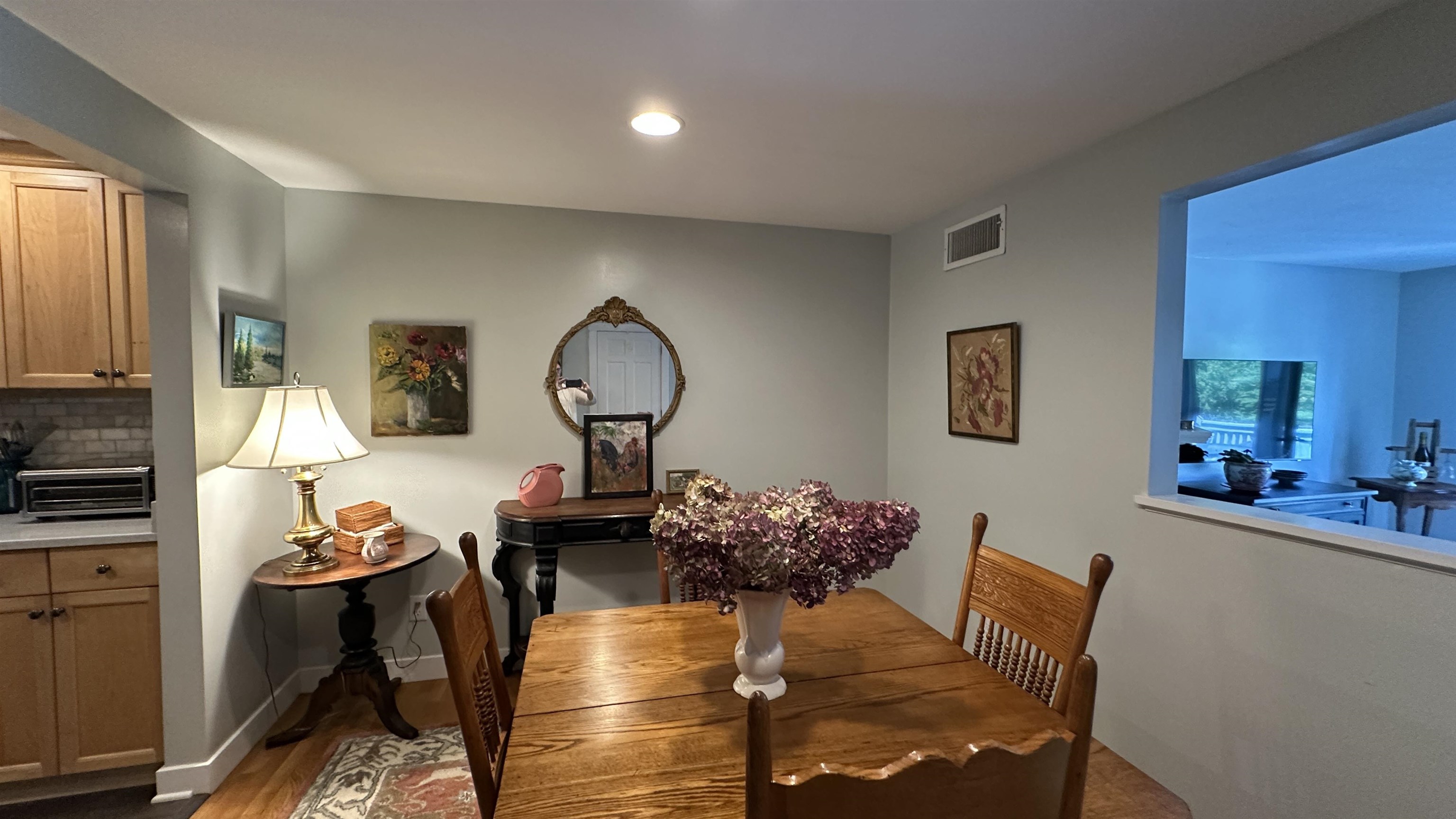 3 Governor Square Property Photo 13
