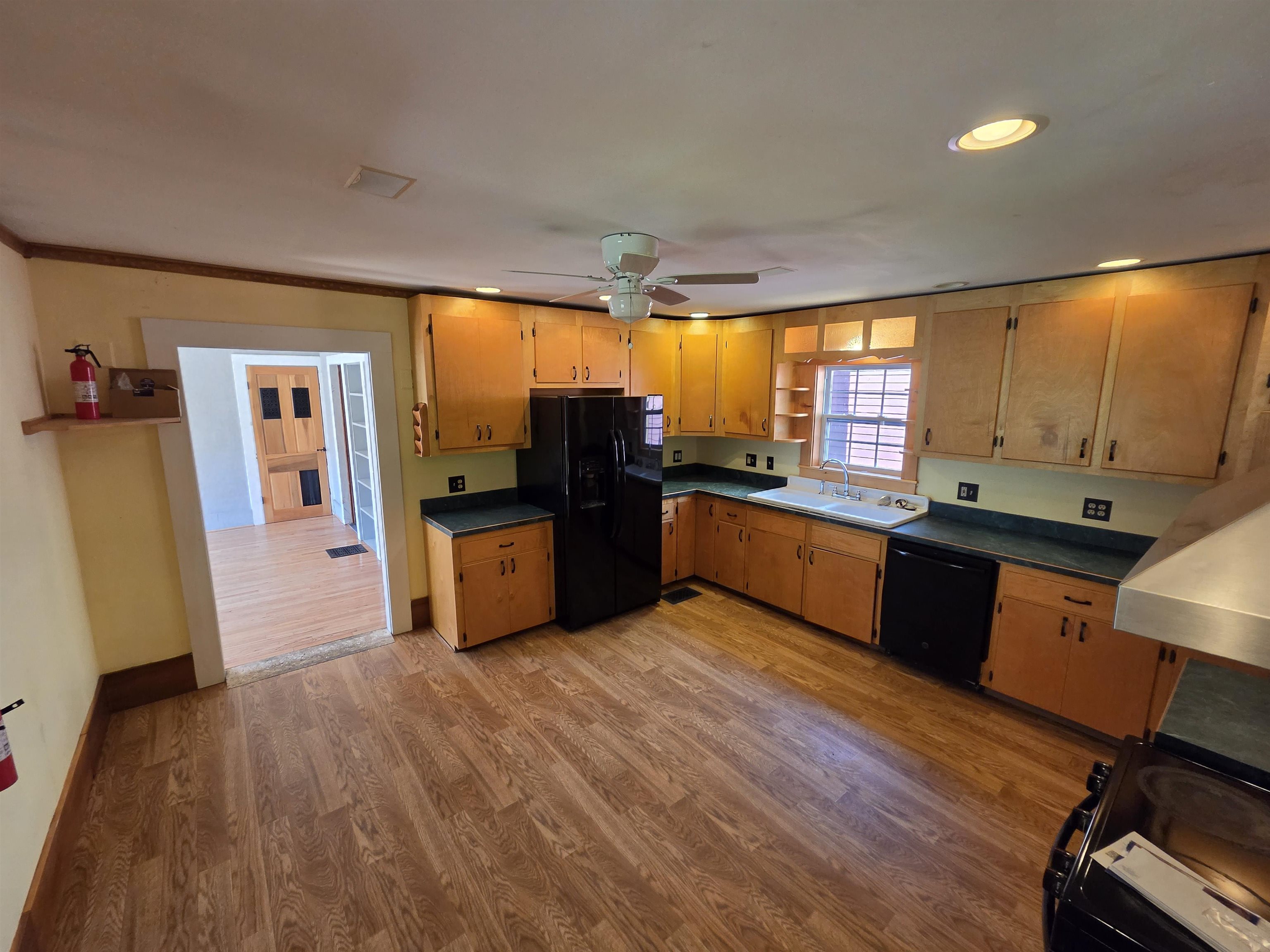 128 Elm Street Property Photo 3