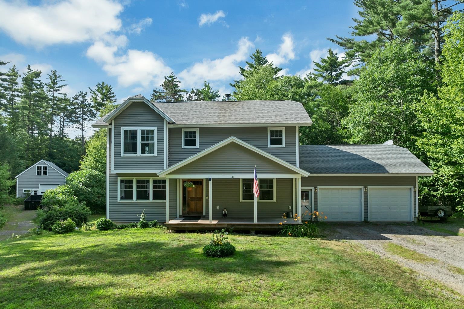 40 Friar Tuck Way Property Photo 1