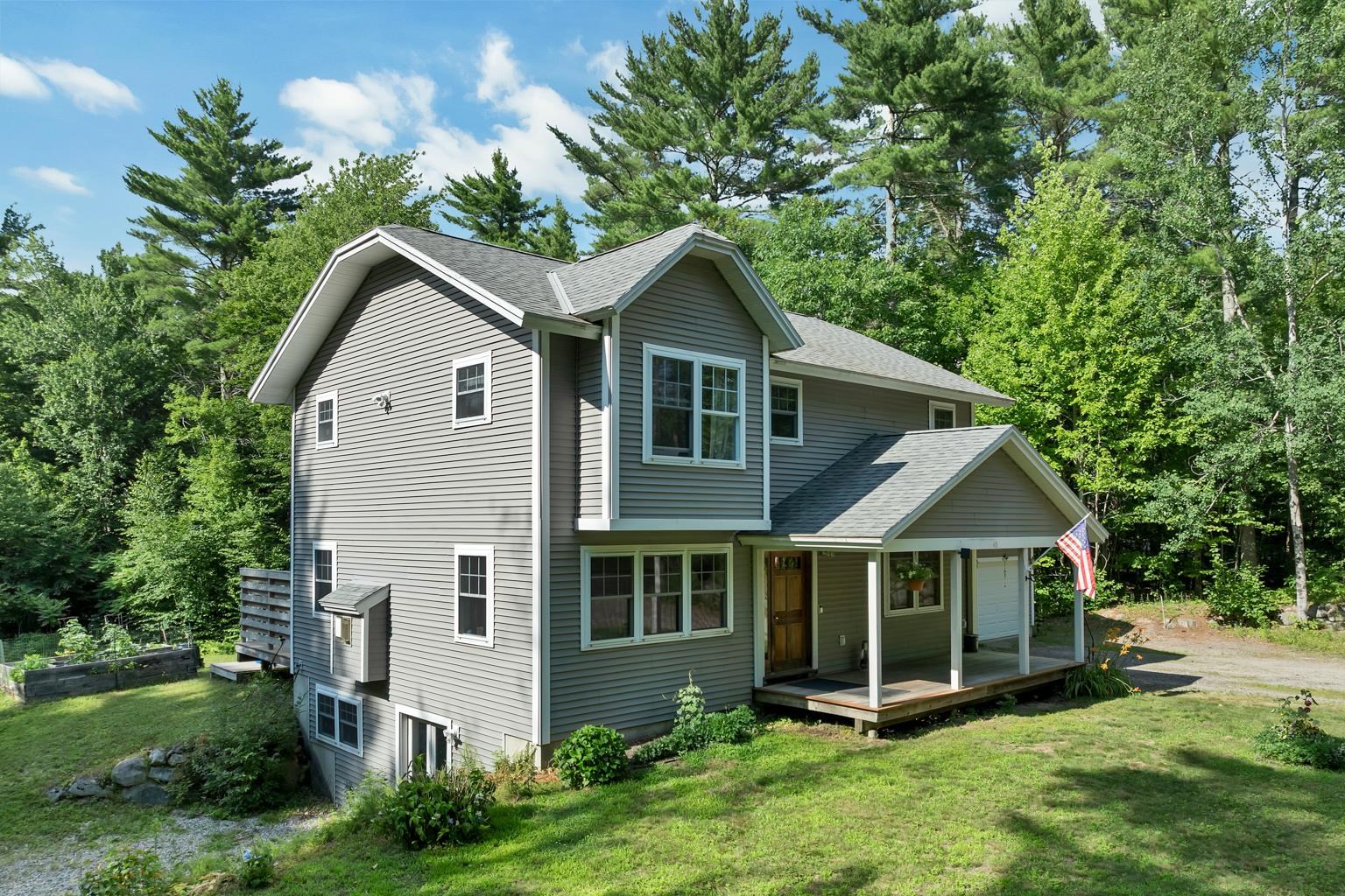40 Friar Tuck Way Property Photo 3