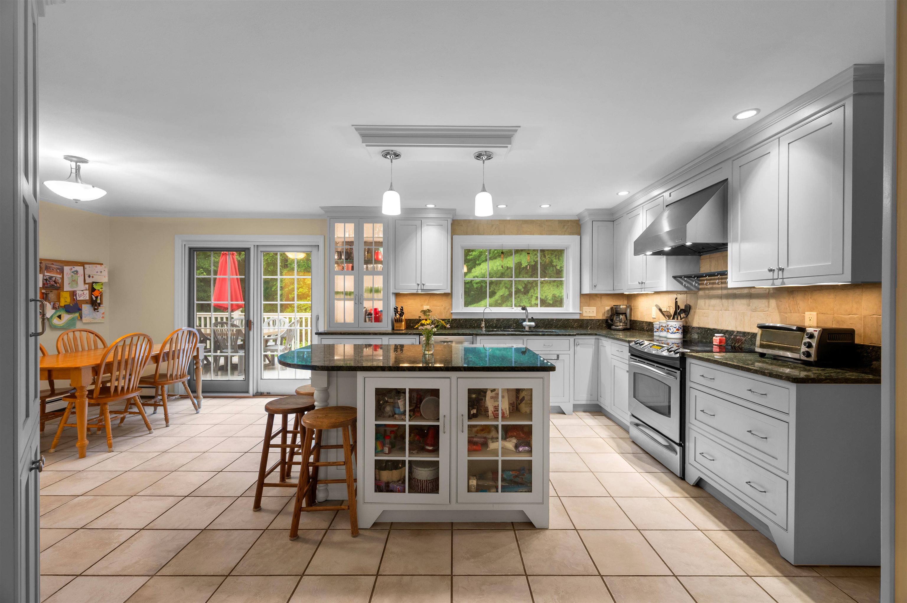 16 Lamington Hill Road Property Photo 4