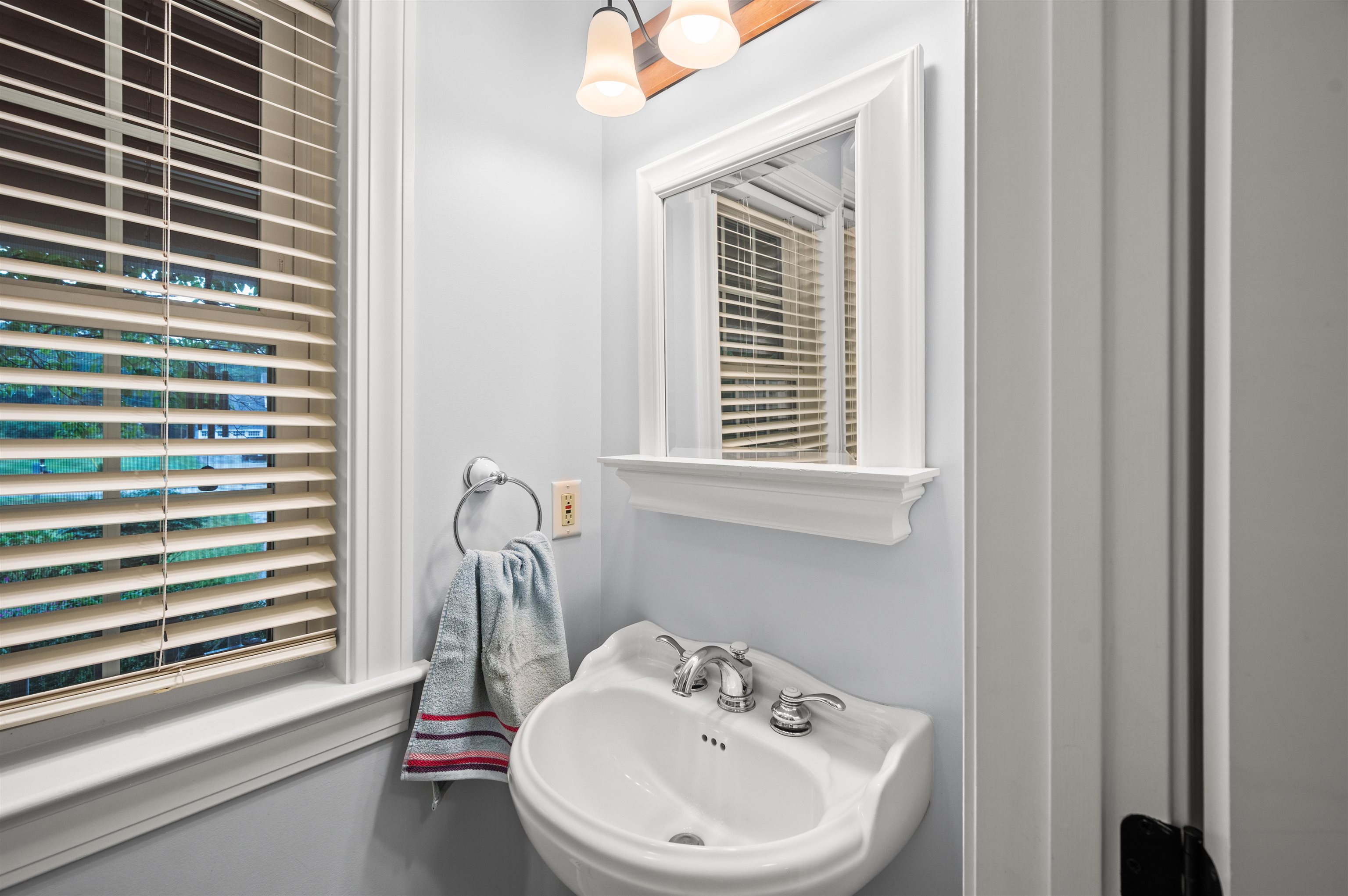 16 Lamington Hill Road Property Photo 18