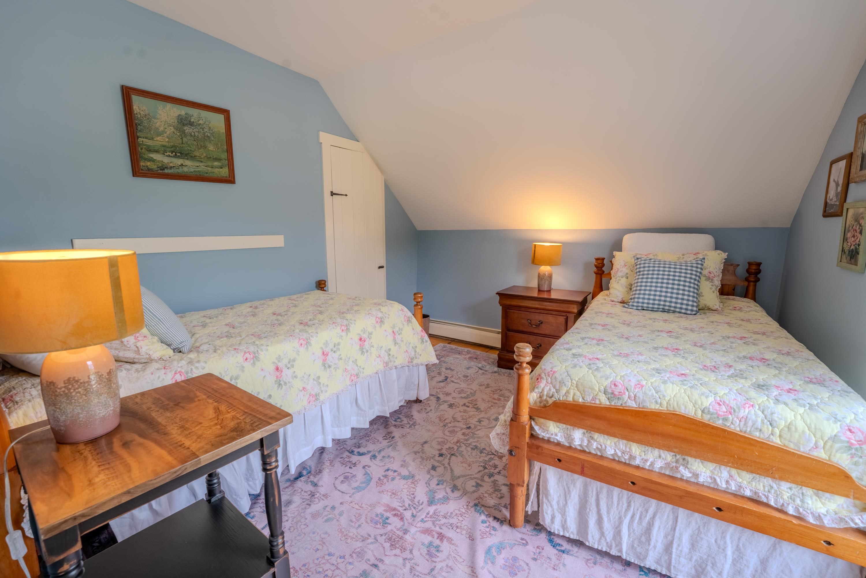 1366 Easton Road Property Photo 39