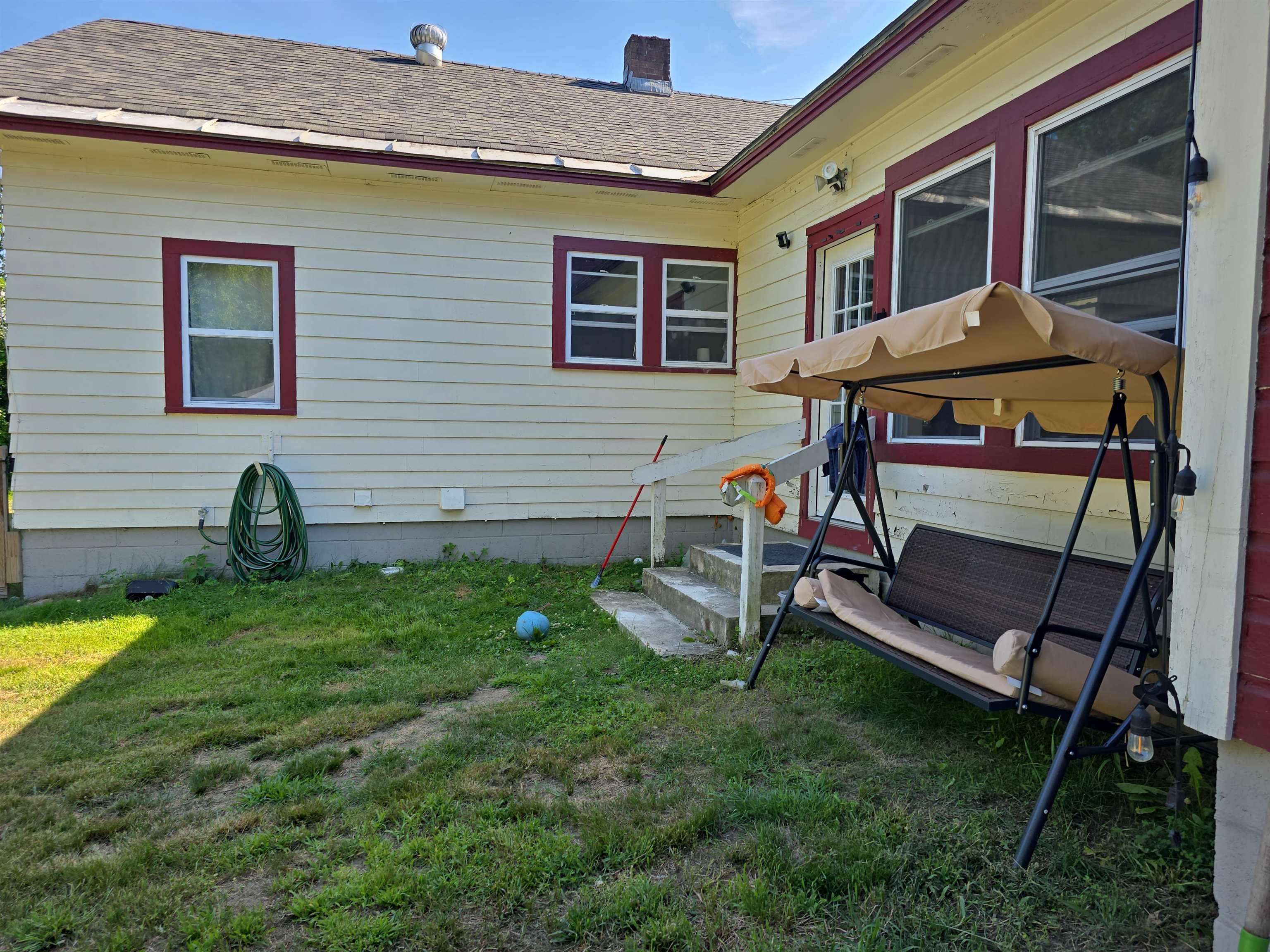 469 Old Claremont Road Property Photo 30