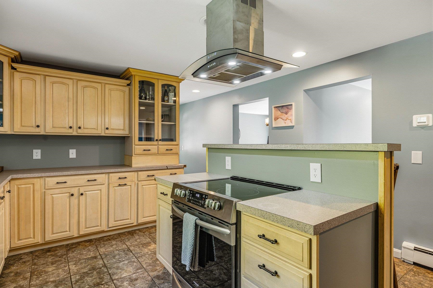 8 Lancelot Road Property Photo 18