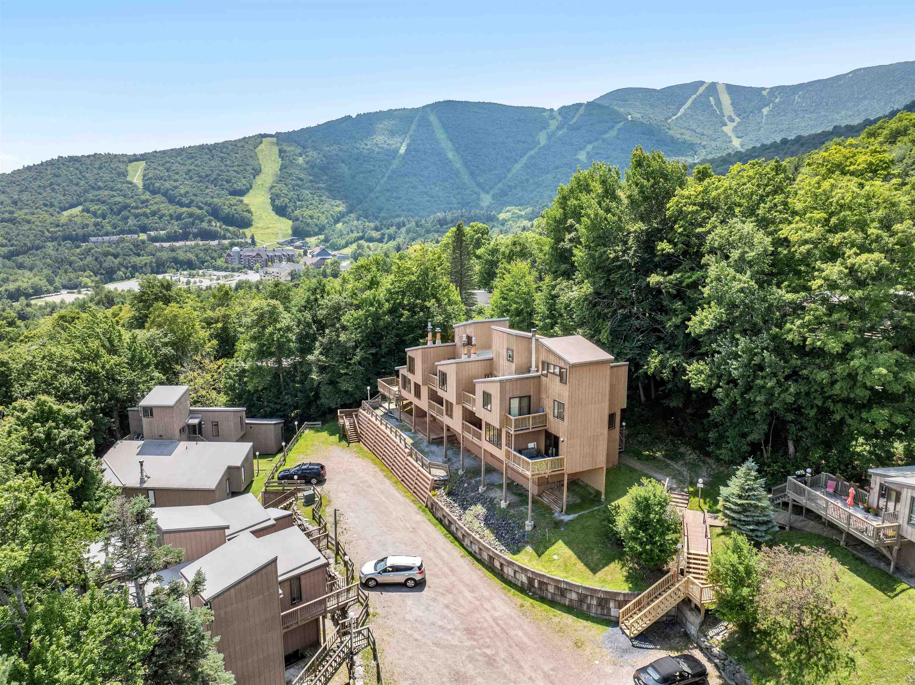 50 Hobbit Hill Property Photo 1