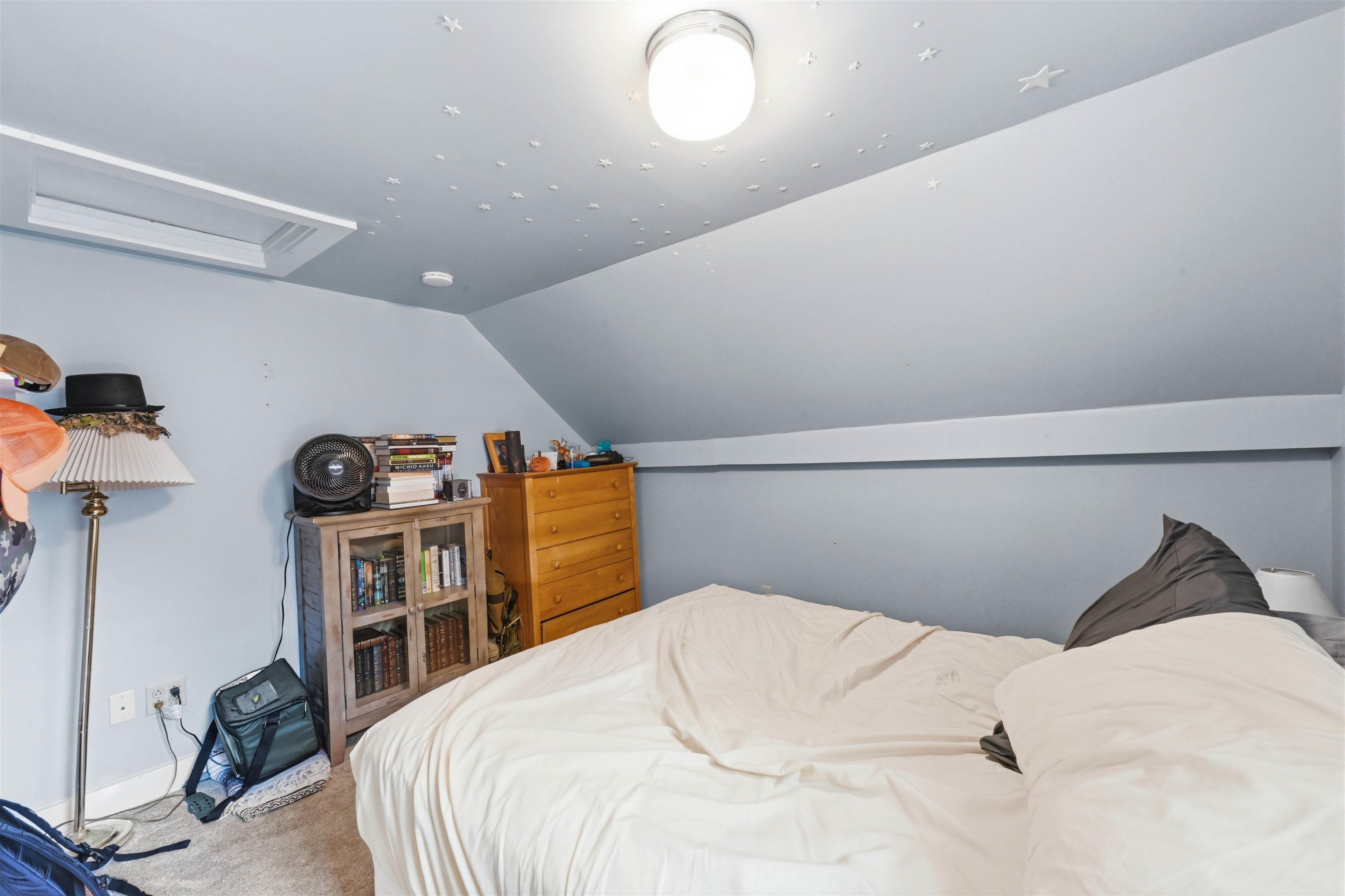 194 Malletts Bay Avenue Property Photo 11