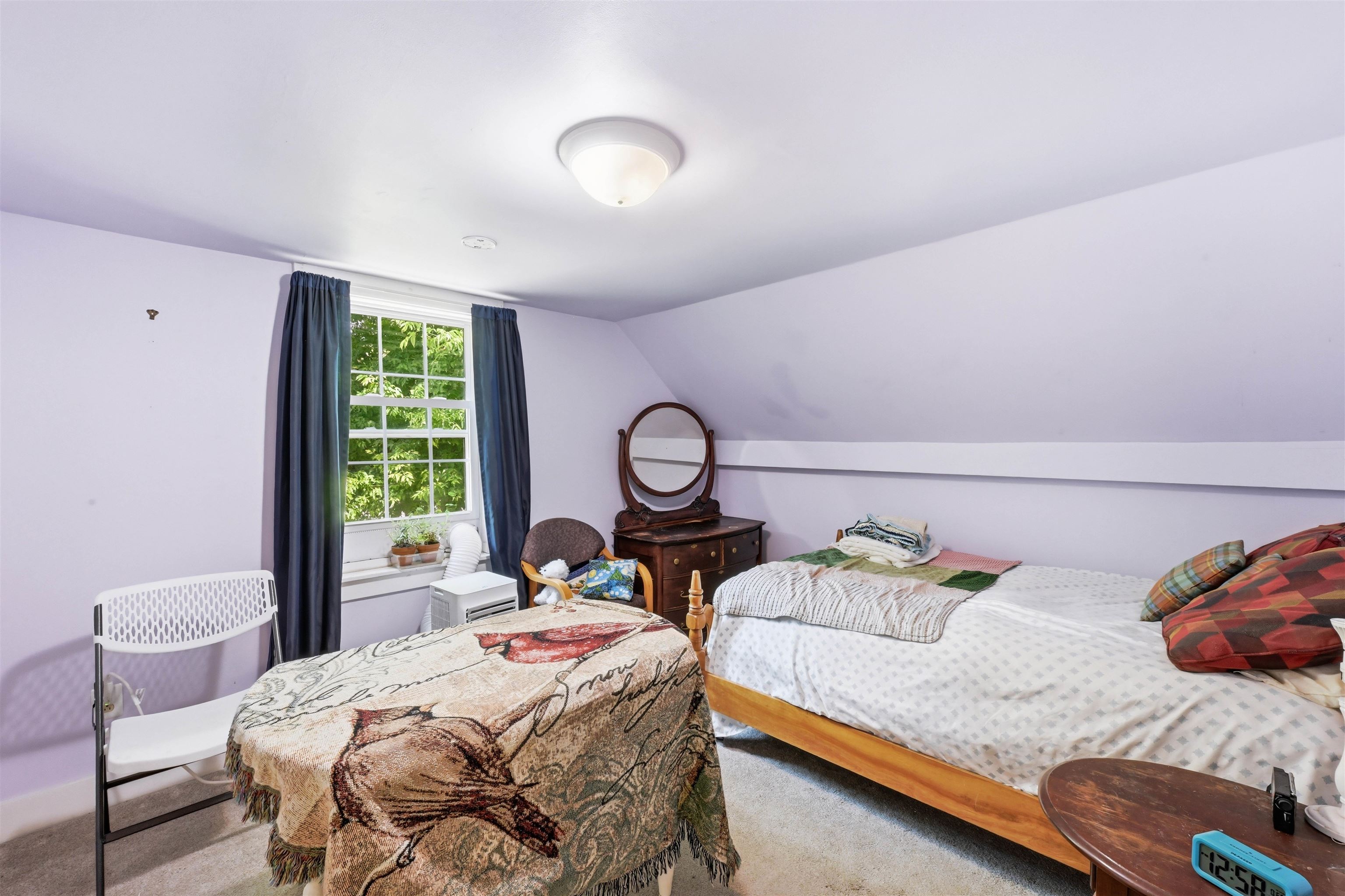 194 Malletts Bay Avenue Property Photo 17