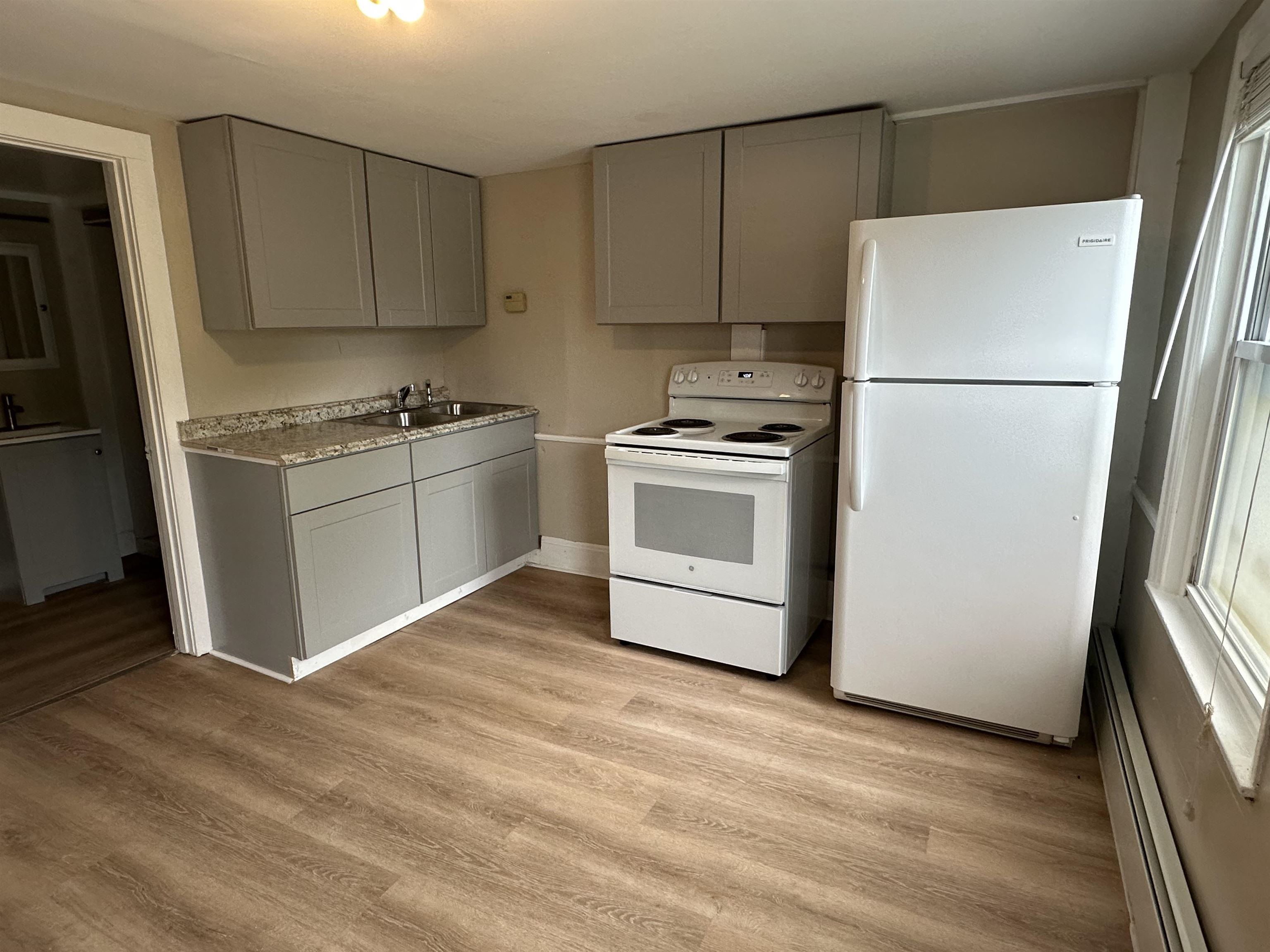 5 Central Square Property Photo 1