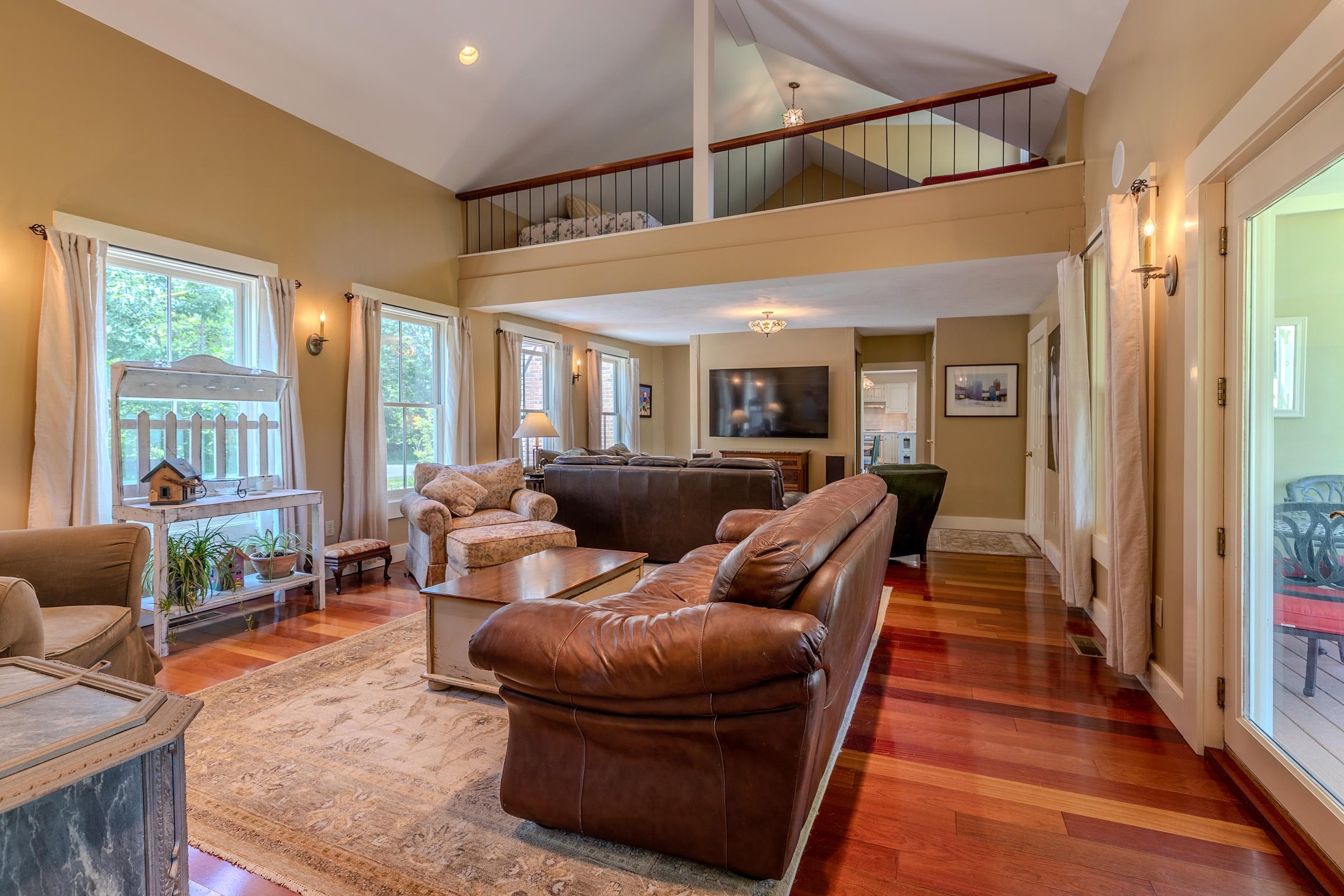 1470 Popple Dungeon Road Property Photo 3