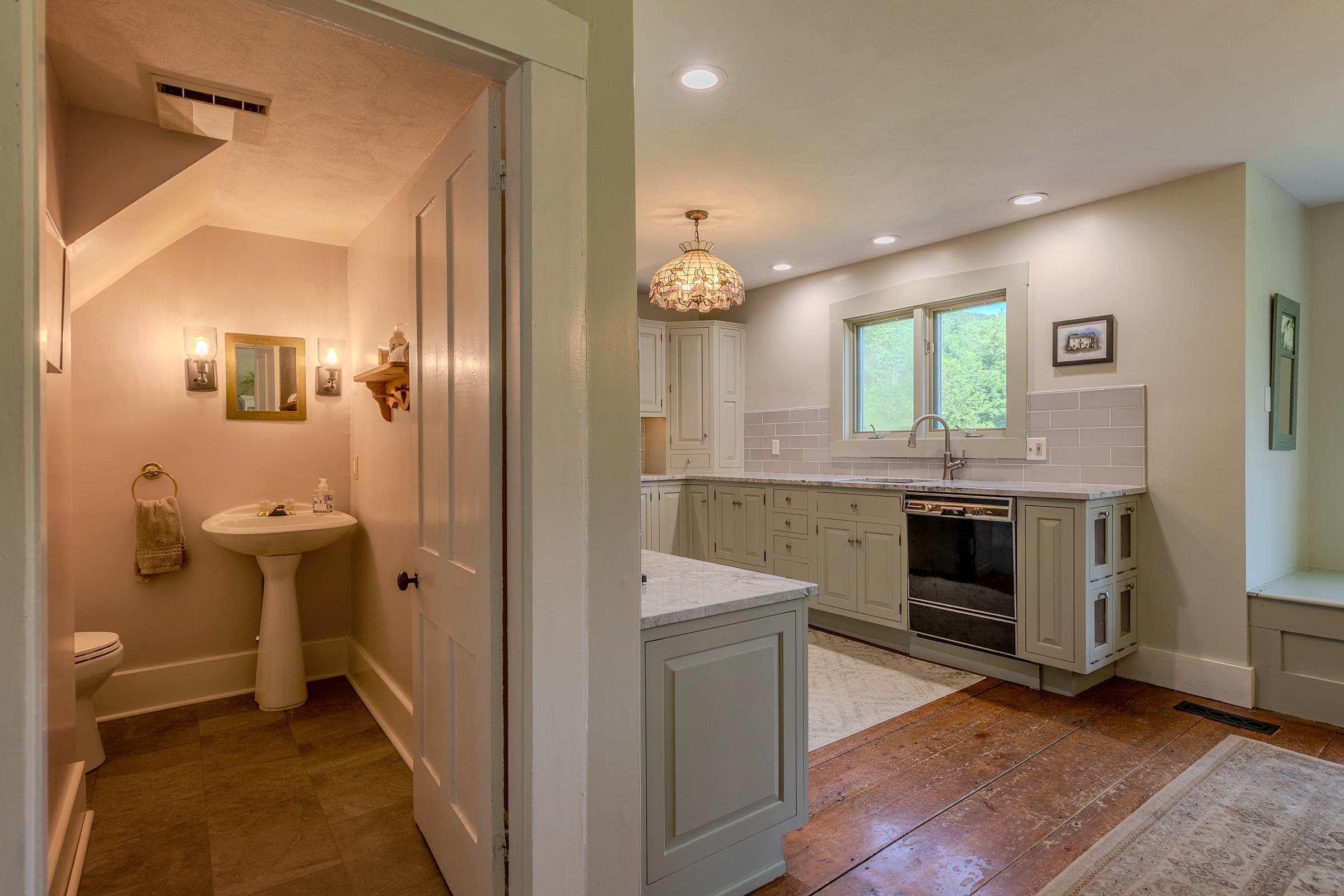 1470 Popple Dungeon Road Property Photo 10