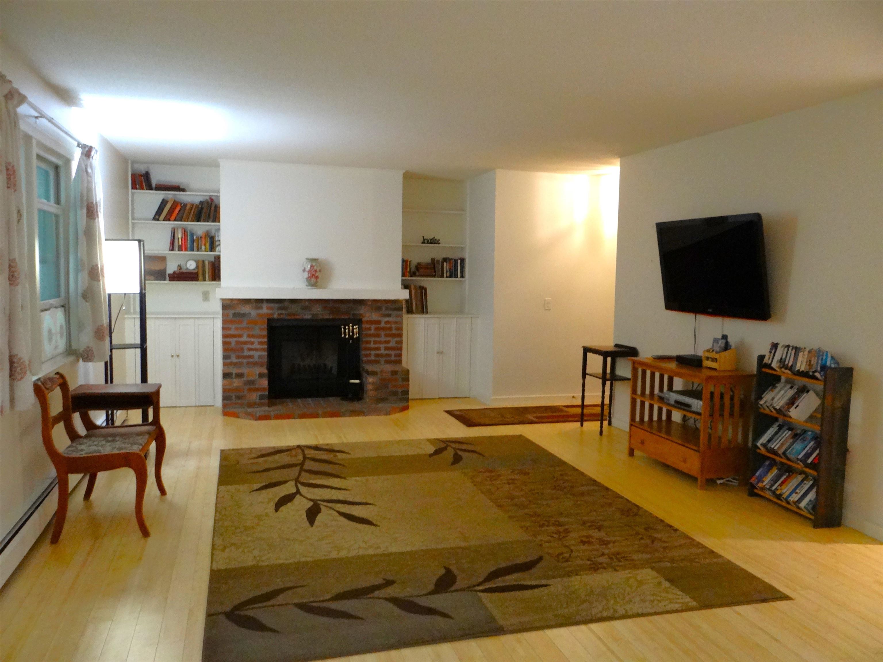 31 Pleasant Street Property Photo 6