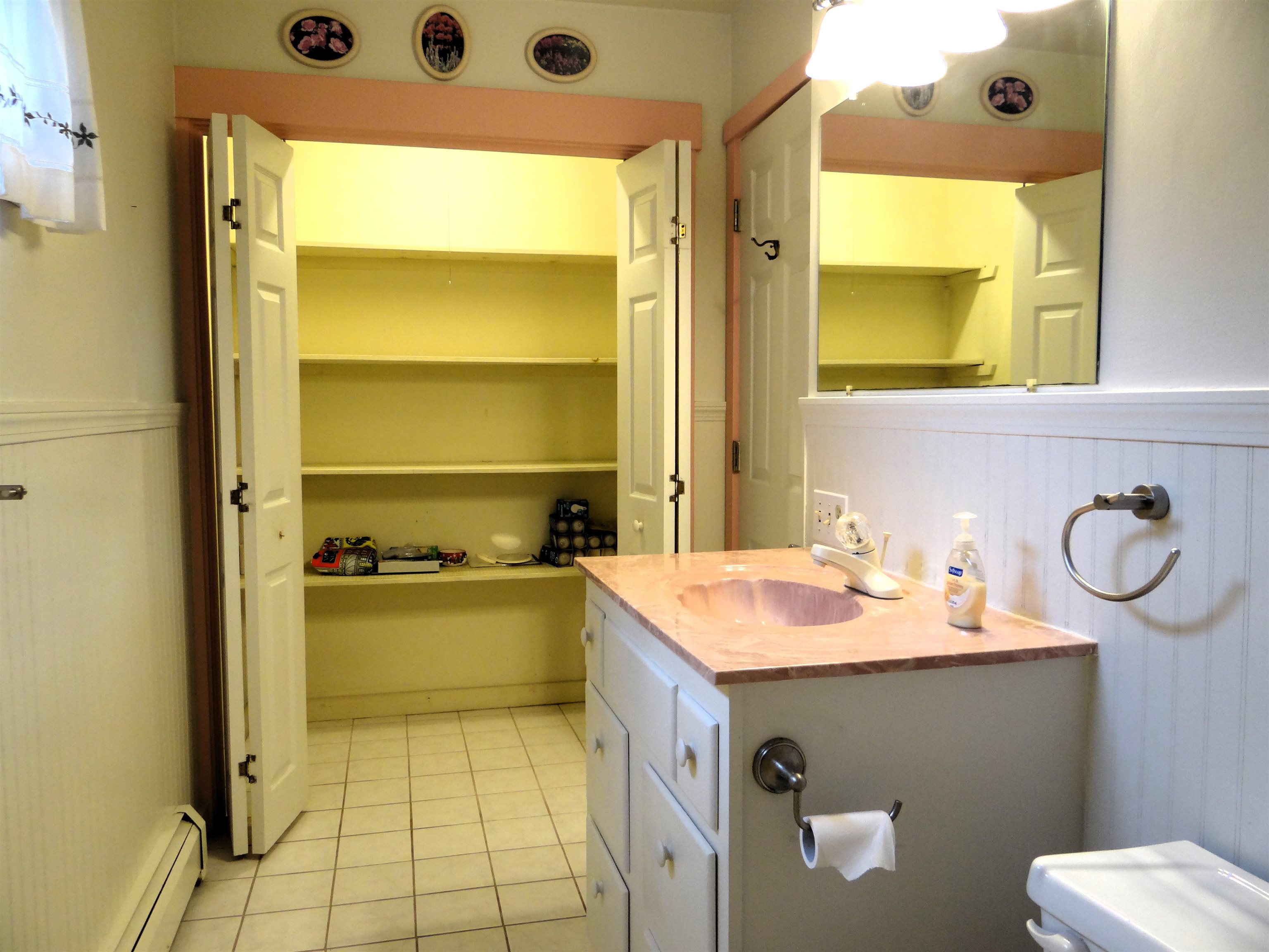 31 Pleasant Street Property Photo 29
