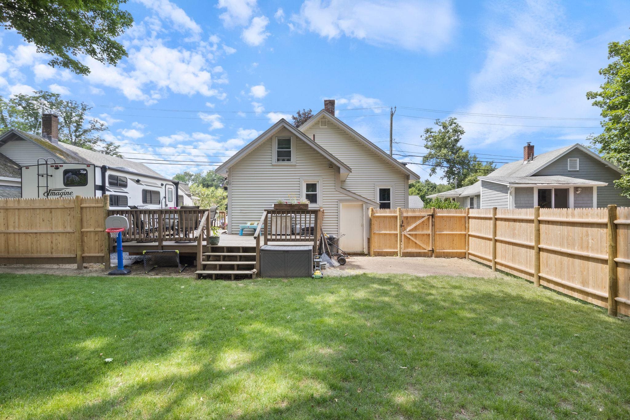30 Whittier Street Property Photo 32