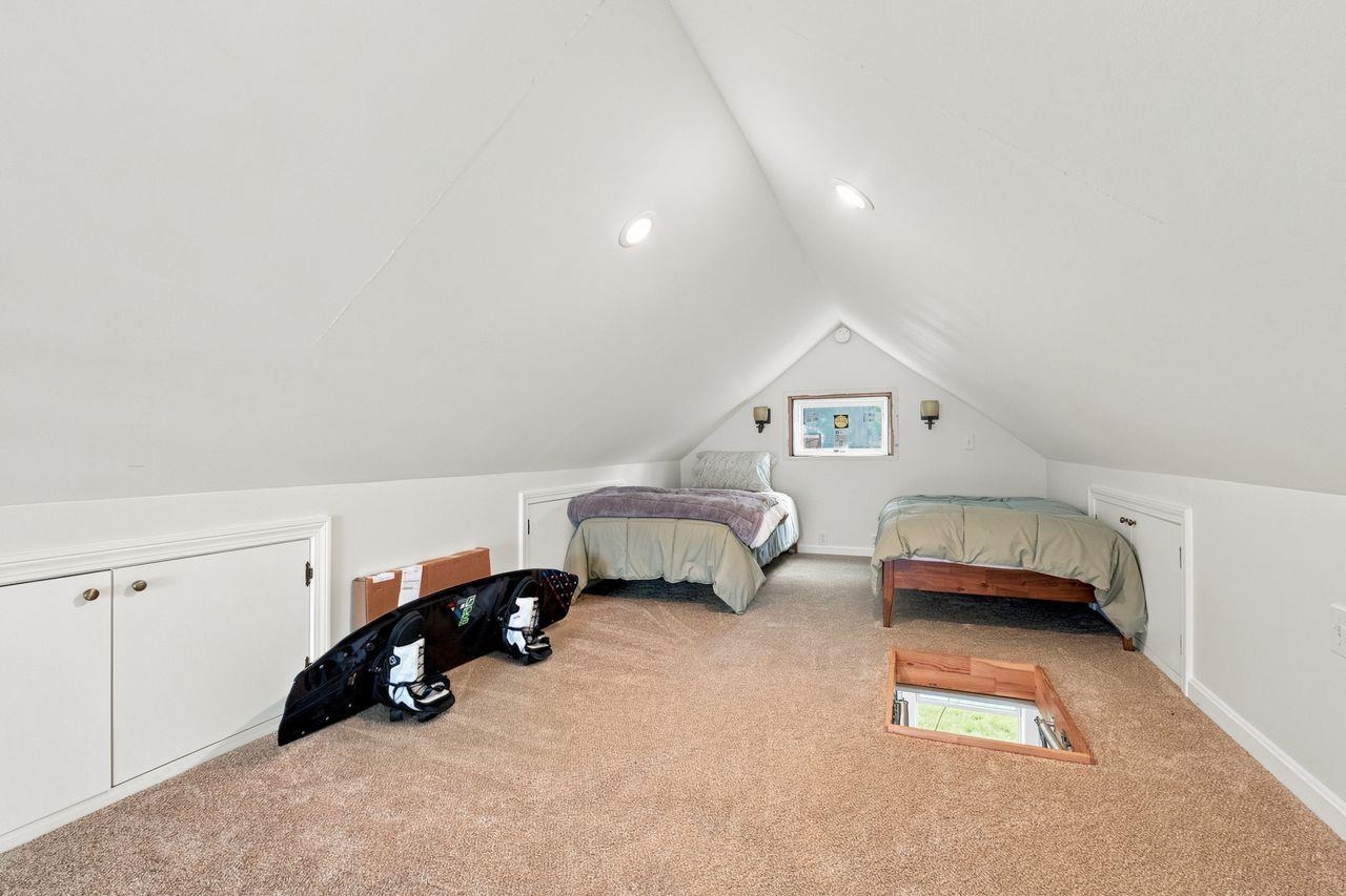 10 Silver Lake Drive Property Photo 15