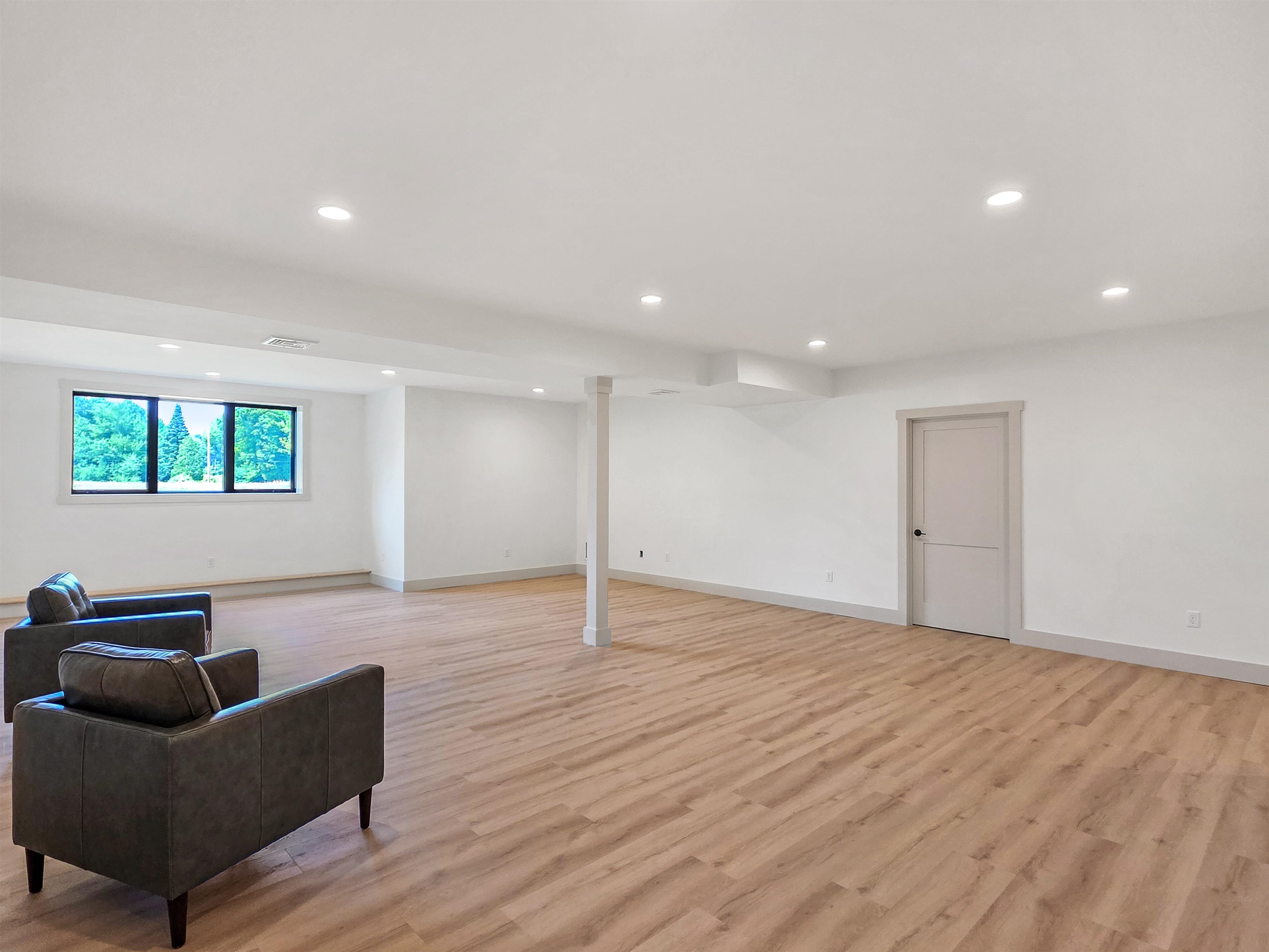23 Charlotte Way Property Photo 44