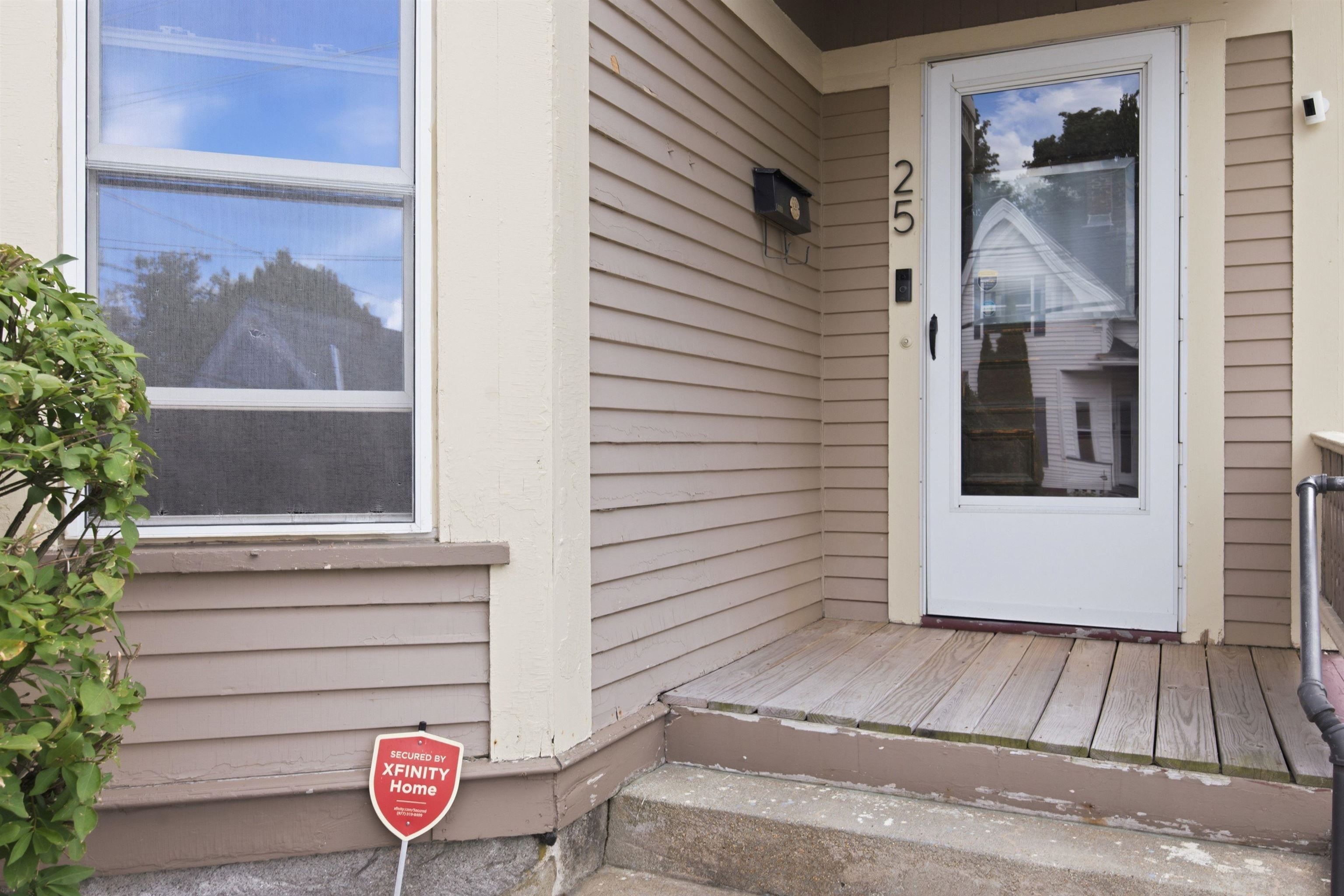 25 Dearborn Street Property Photo 3