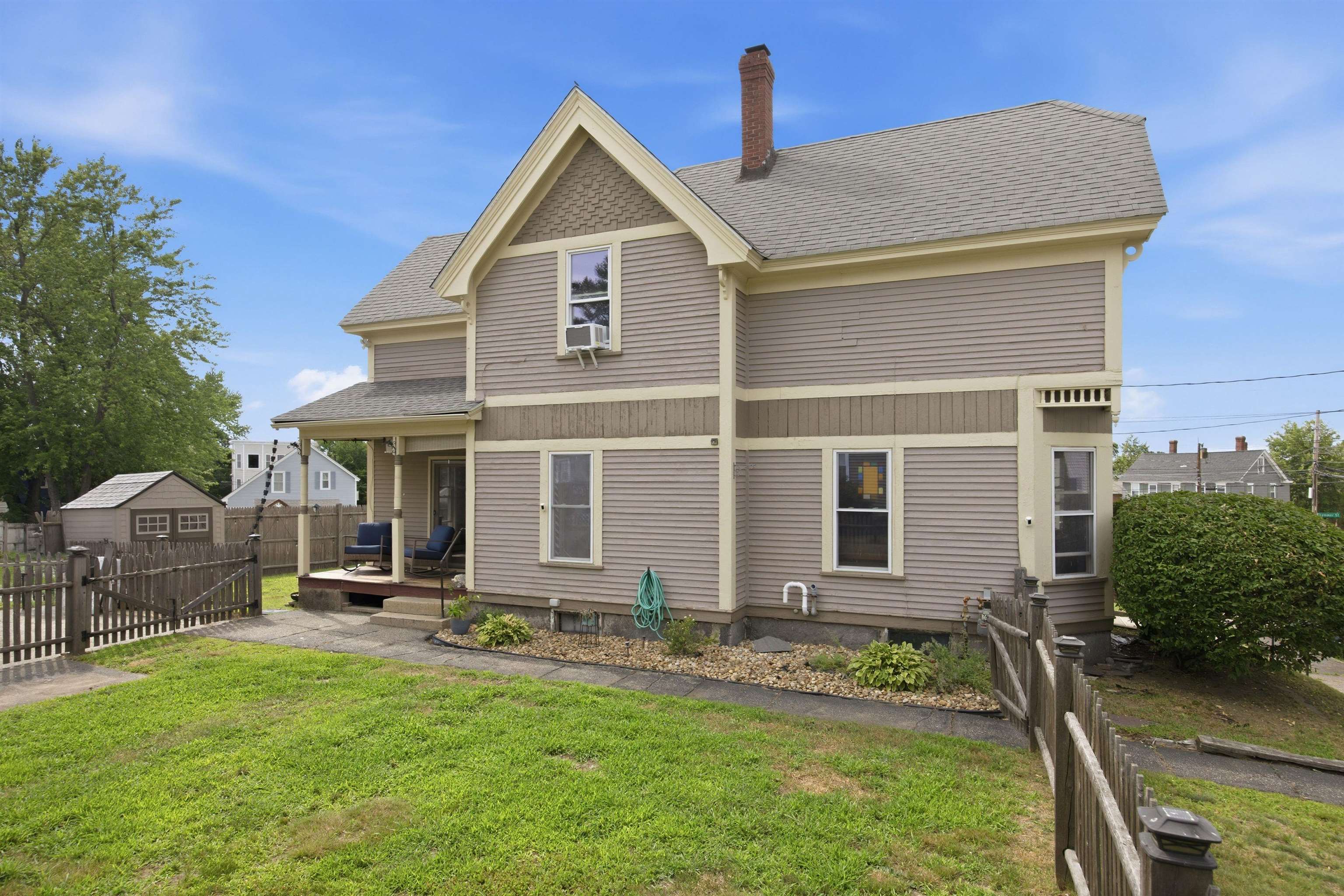 25 Dearborn Street Property Photo 4