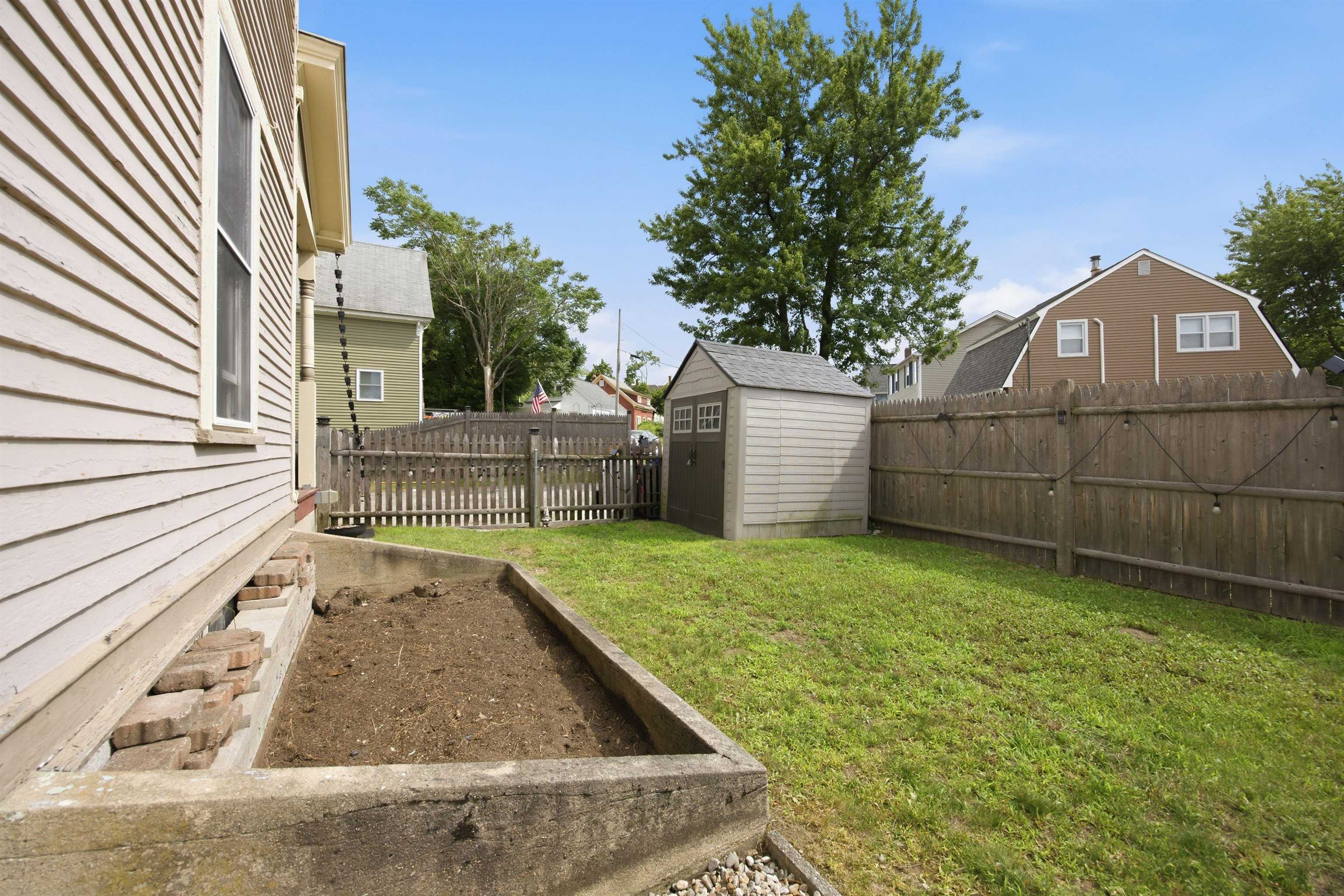 25 Dearborn Street Property Photo 12