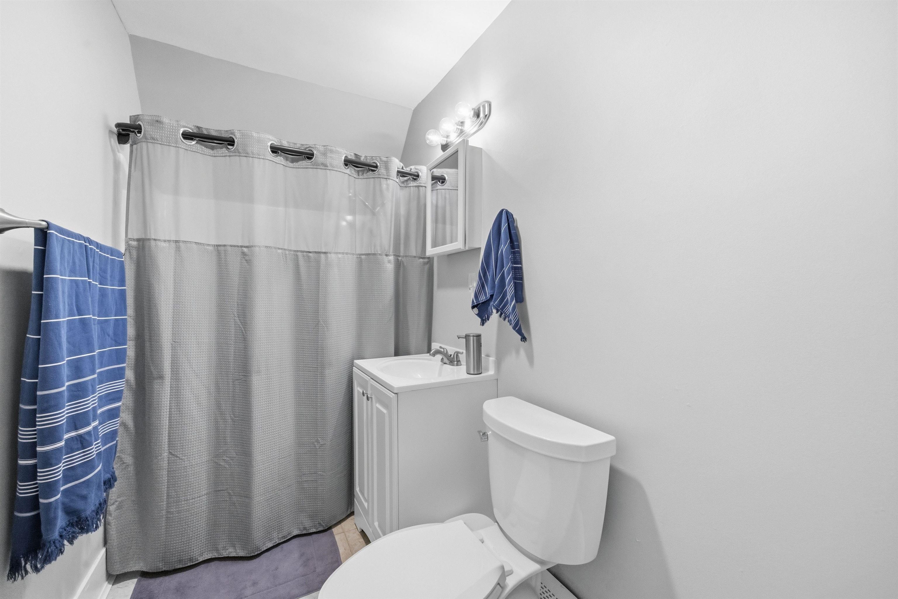 25 Dearborn Street Property Photo 36