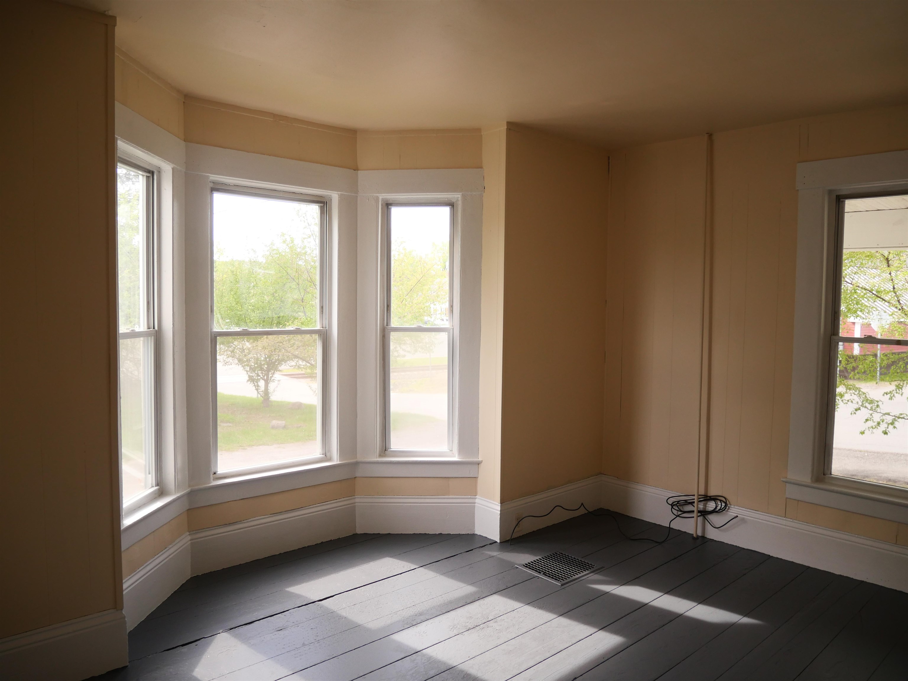 731 Hill Street Property Photo 10
