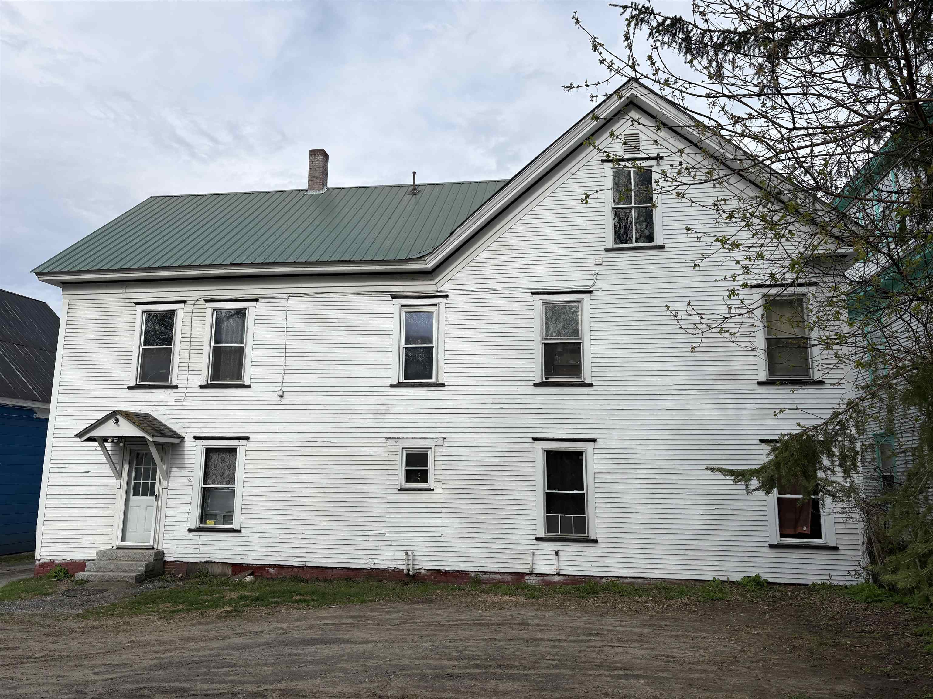 72 Williams Street Property Photo 4