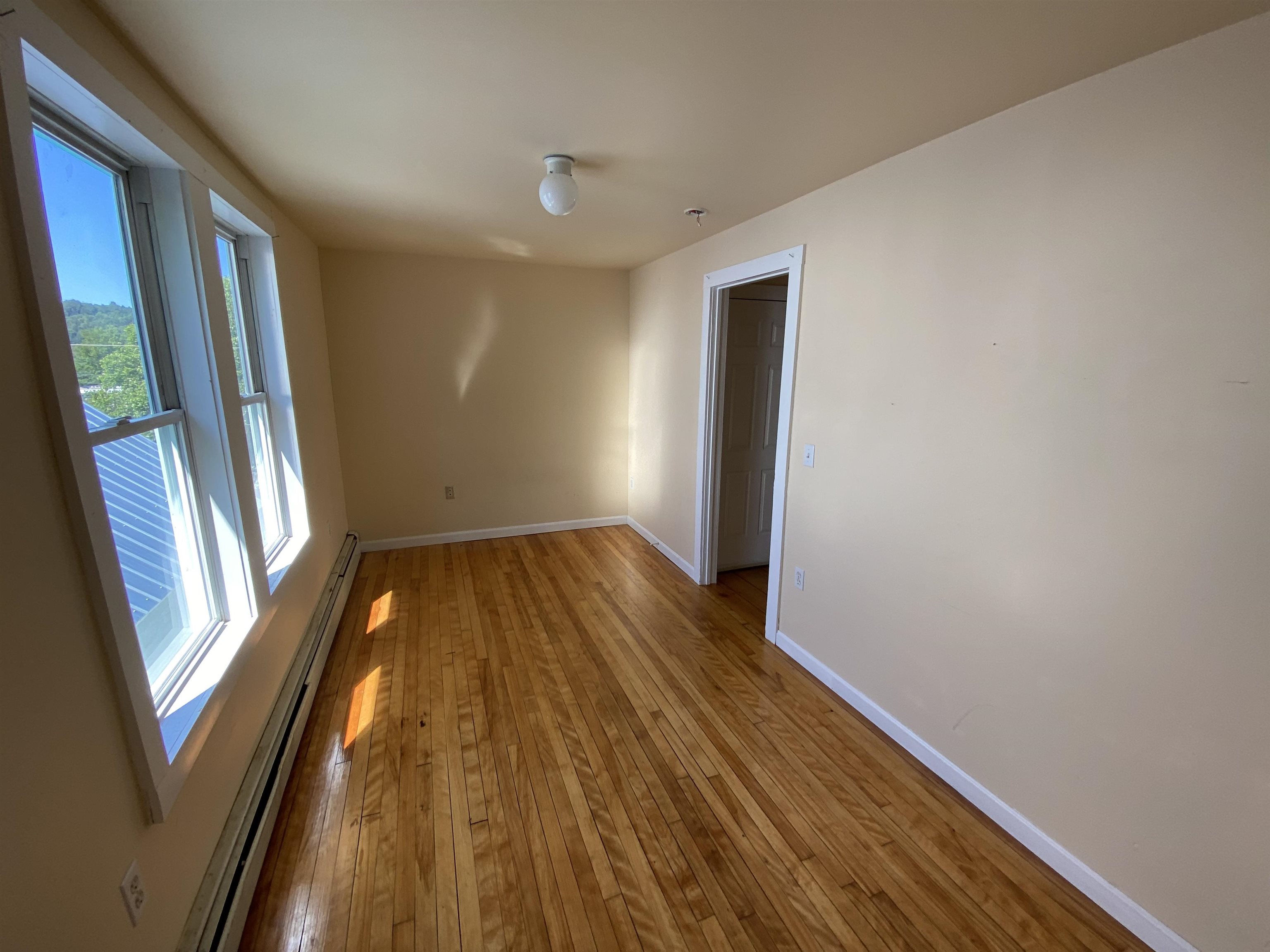 80 Williams Street Property Photo 10