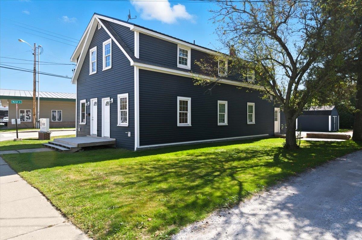170 Lake Street Property Photo 4