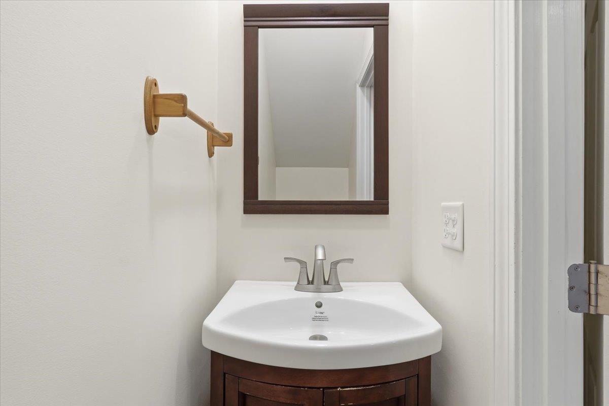 170 Lake Street Property Photo 14