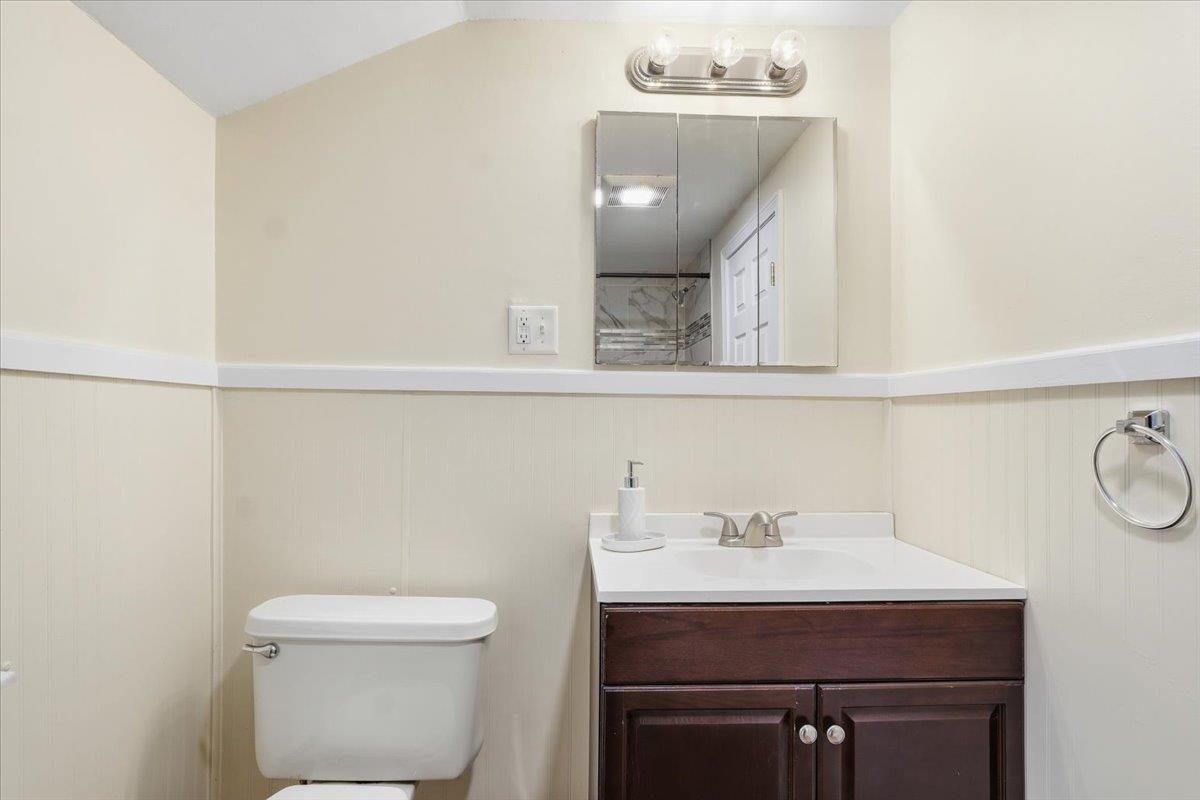 170 Lake Street Property Photo 25