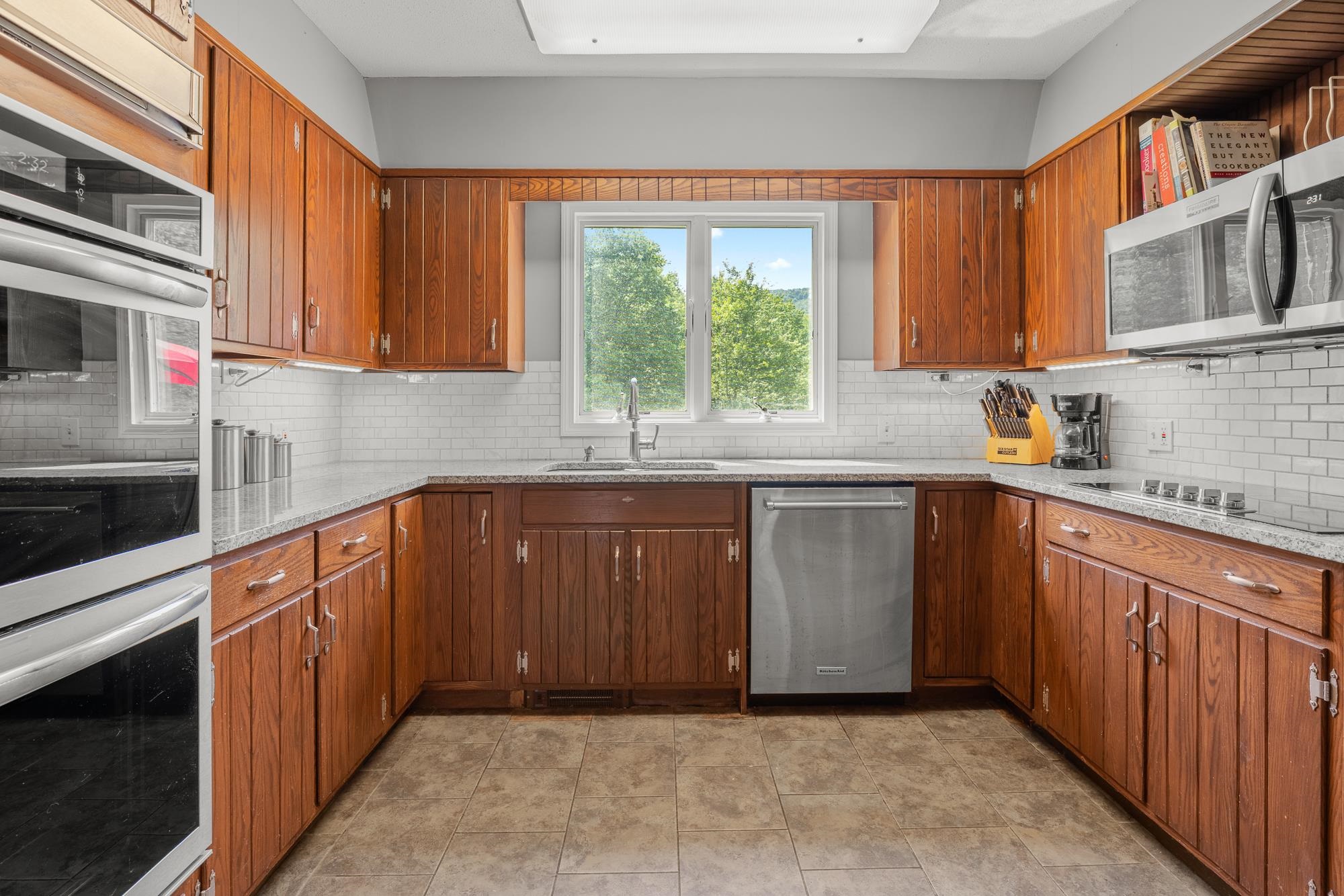 1039 Berwal Road Property Photo 18