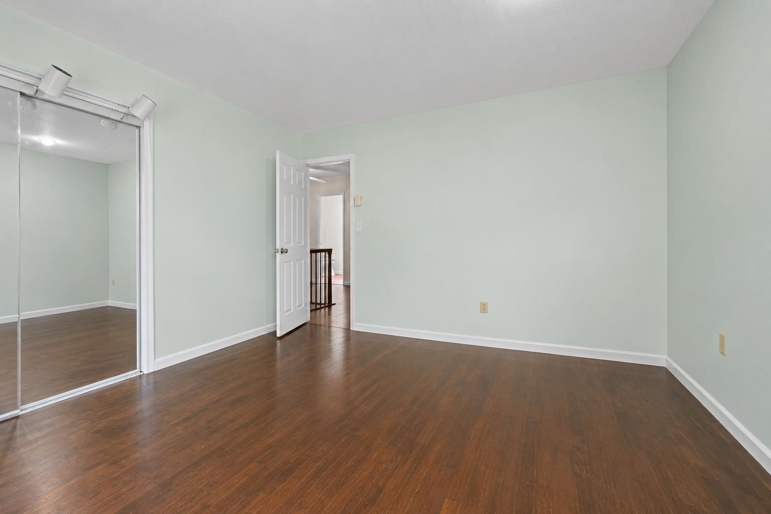 1039 Berwal Road Property Photo 40