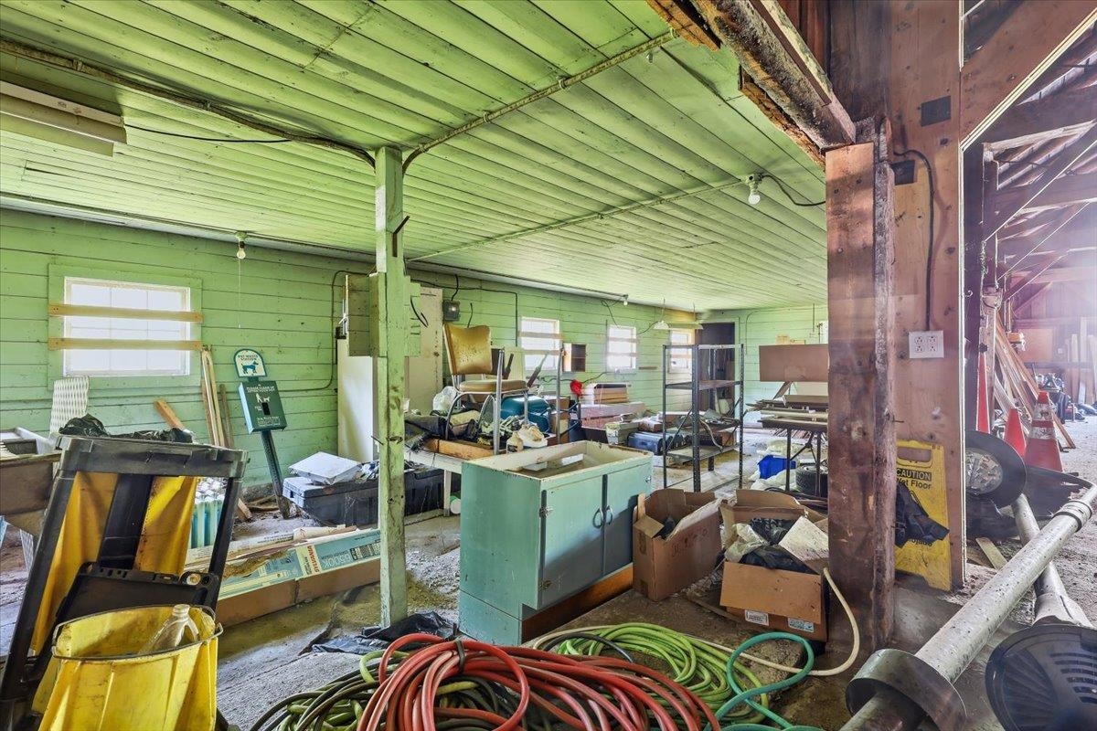 527 Heineberg Drive Property Photo 15