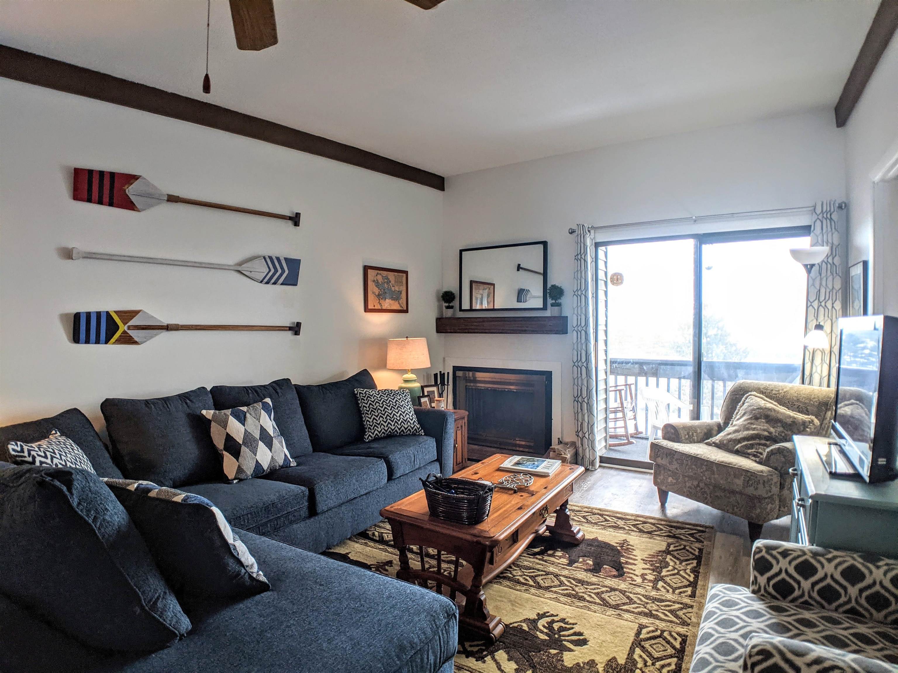 178 Treetop Circle Property Photo 3