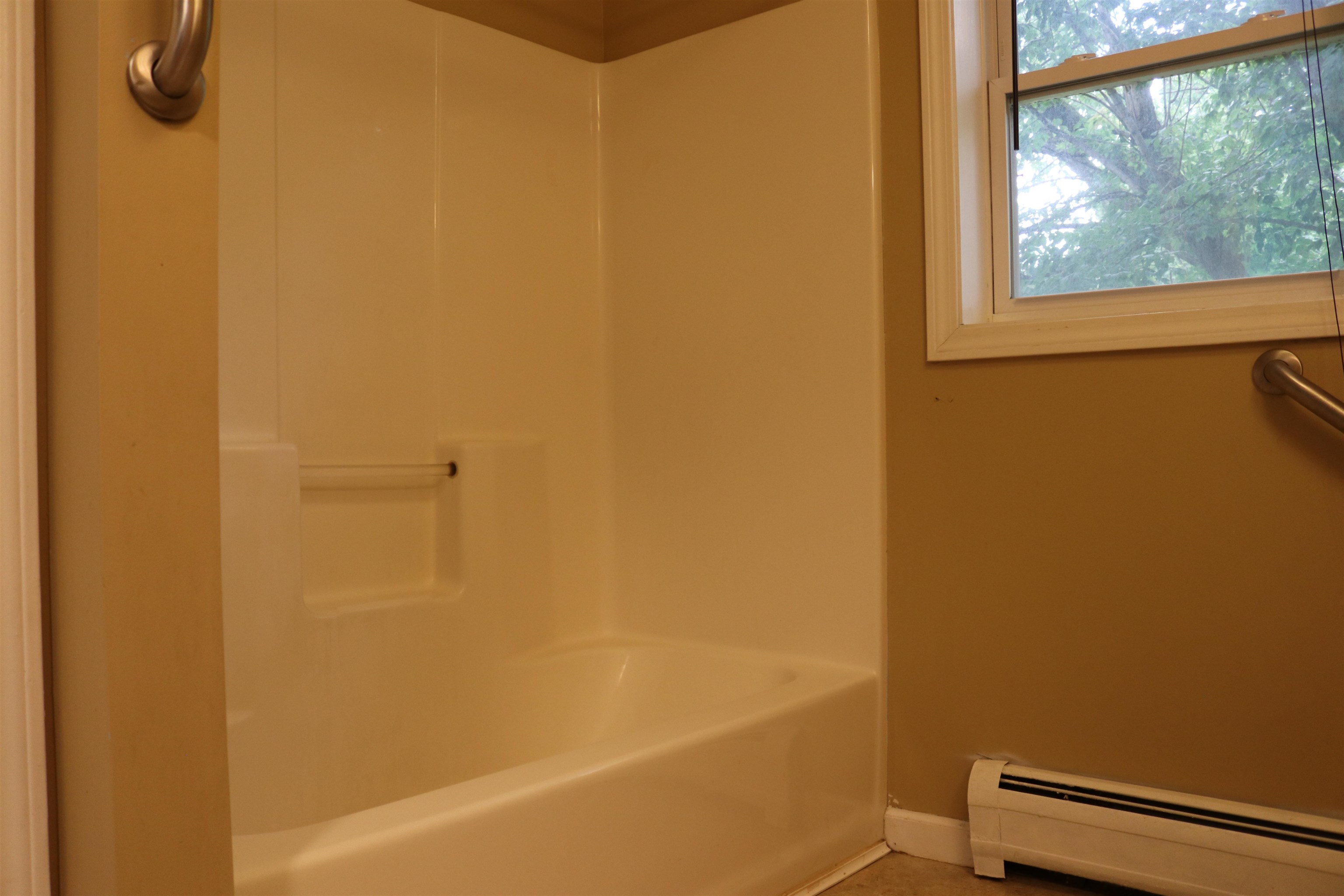 156 West Street Property Photo 11