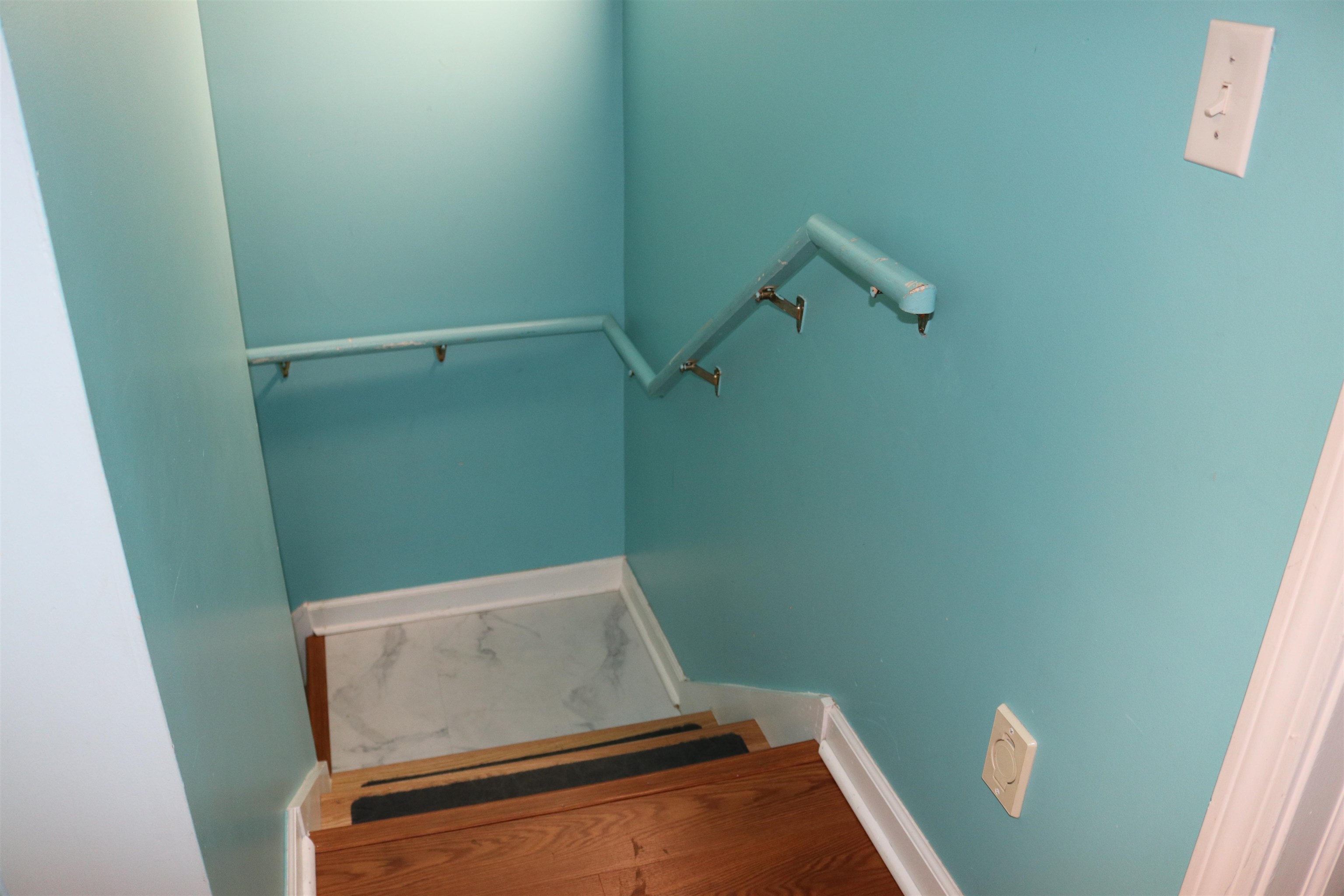 156 West Street Property Photo 16