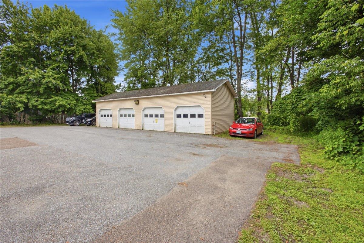 156 West Street Property Photo 24