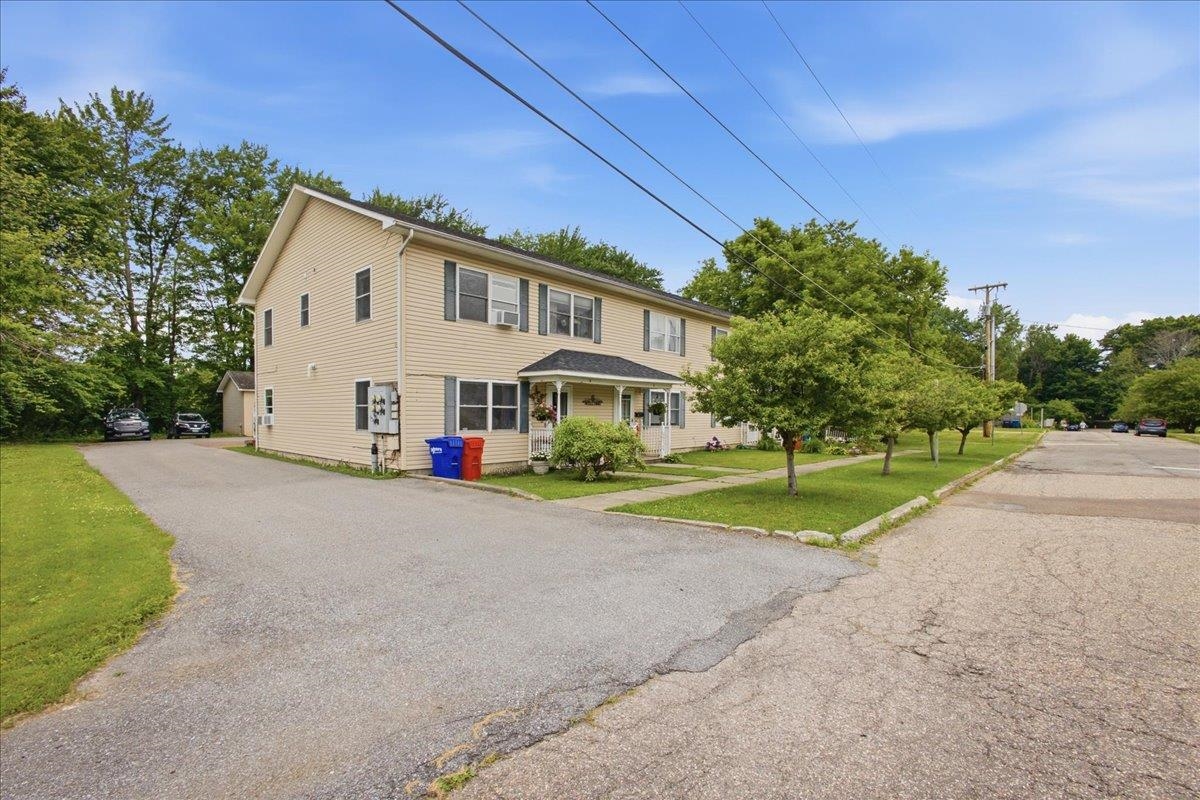 156 West Street Property Photo 27