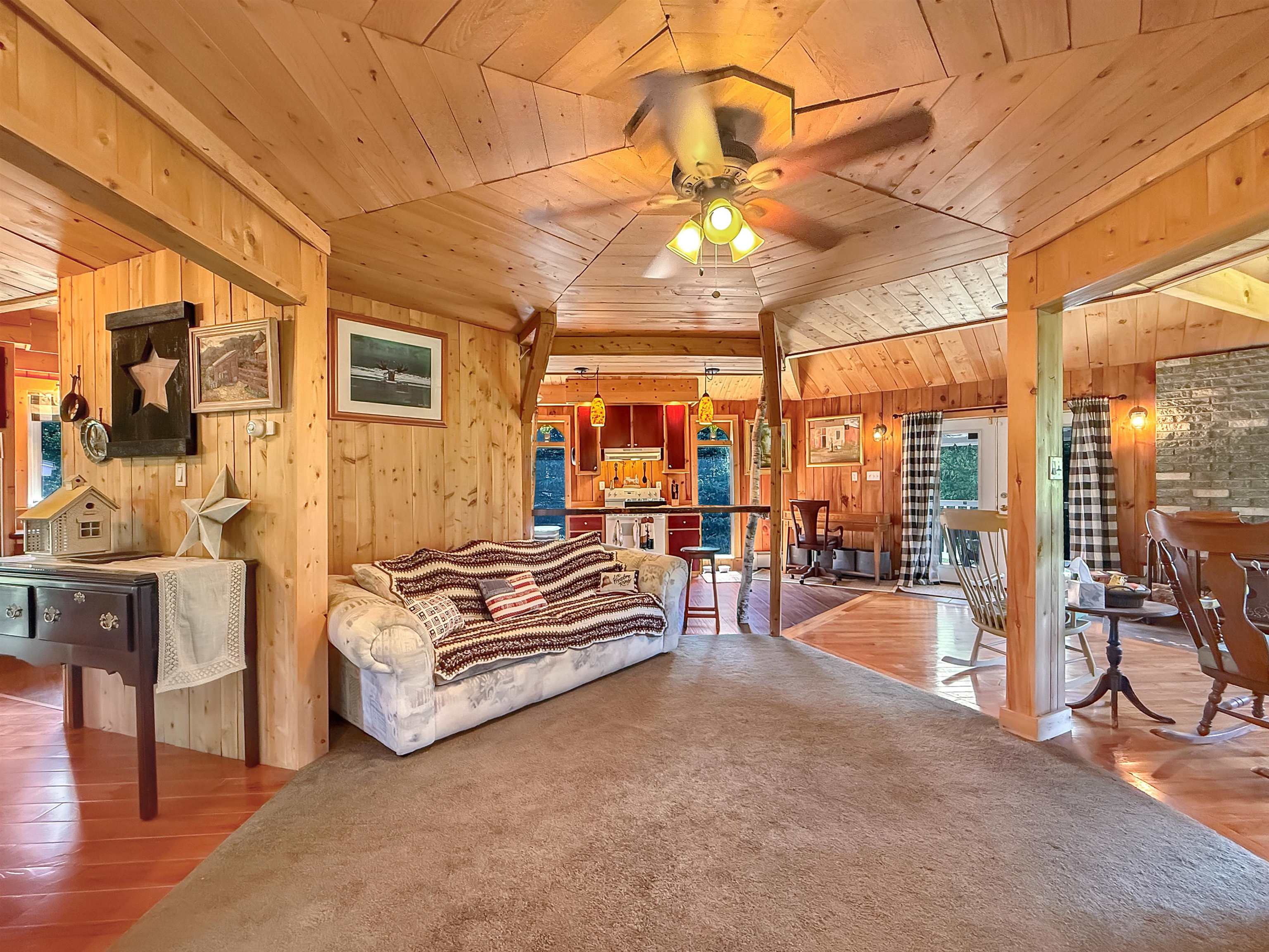 517 River Road Property Photo 11