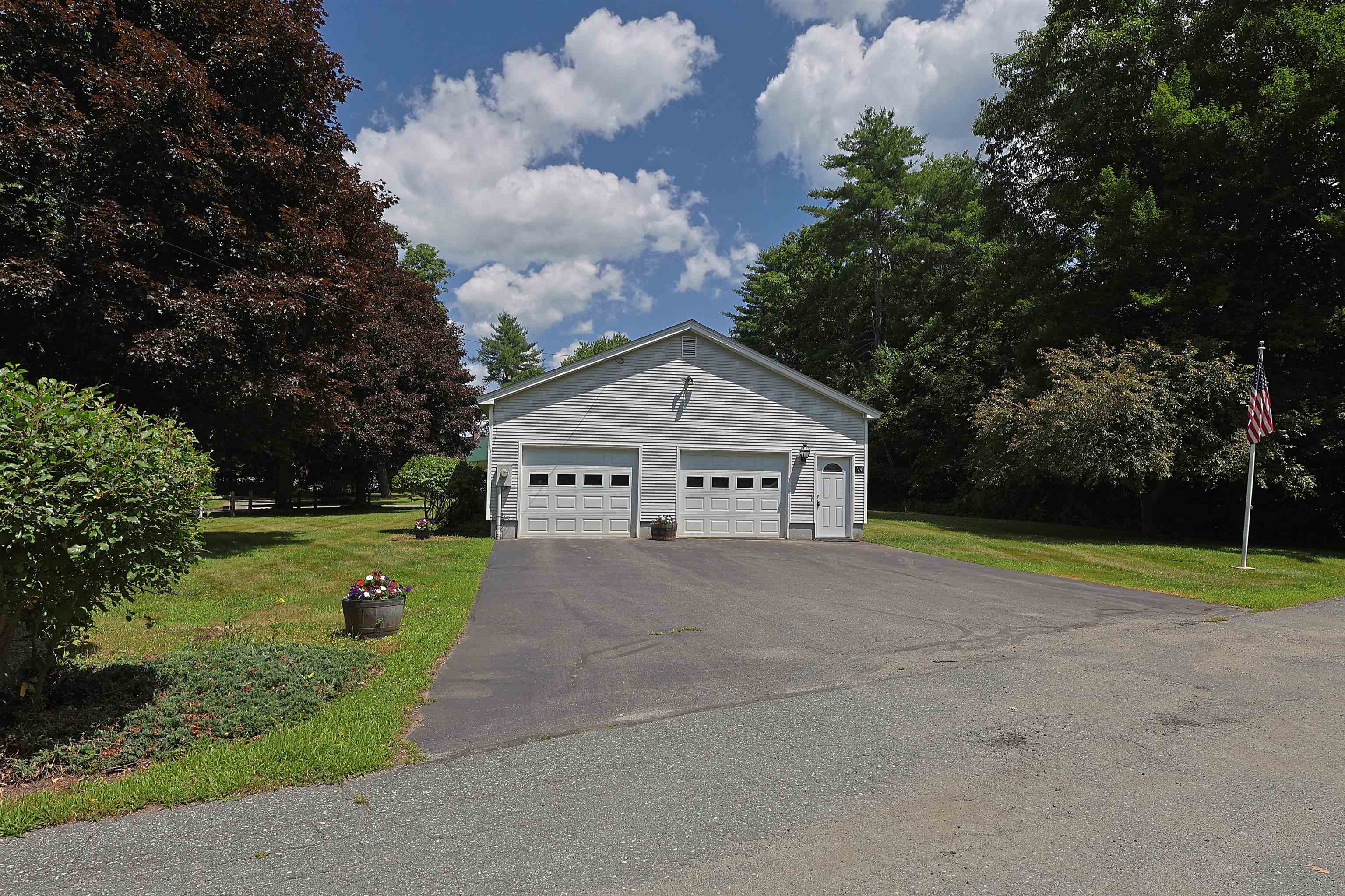 94 James Street Property Photo 11
