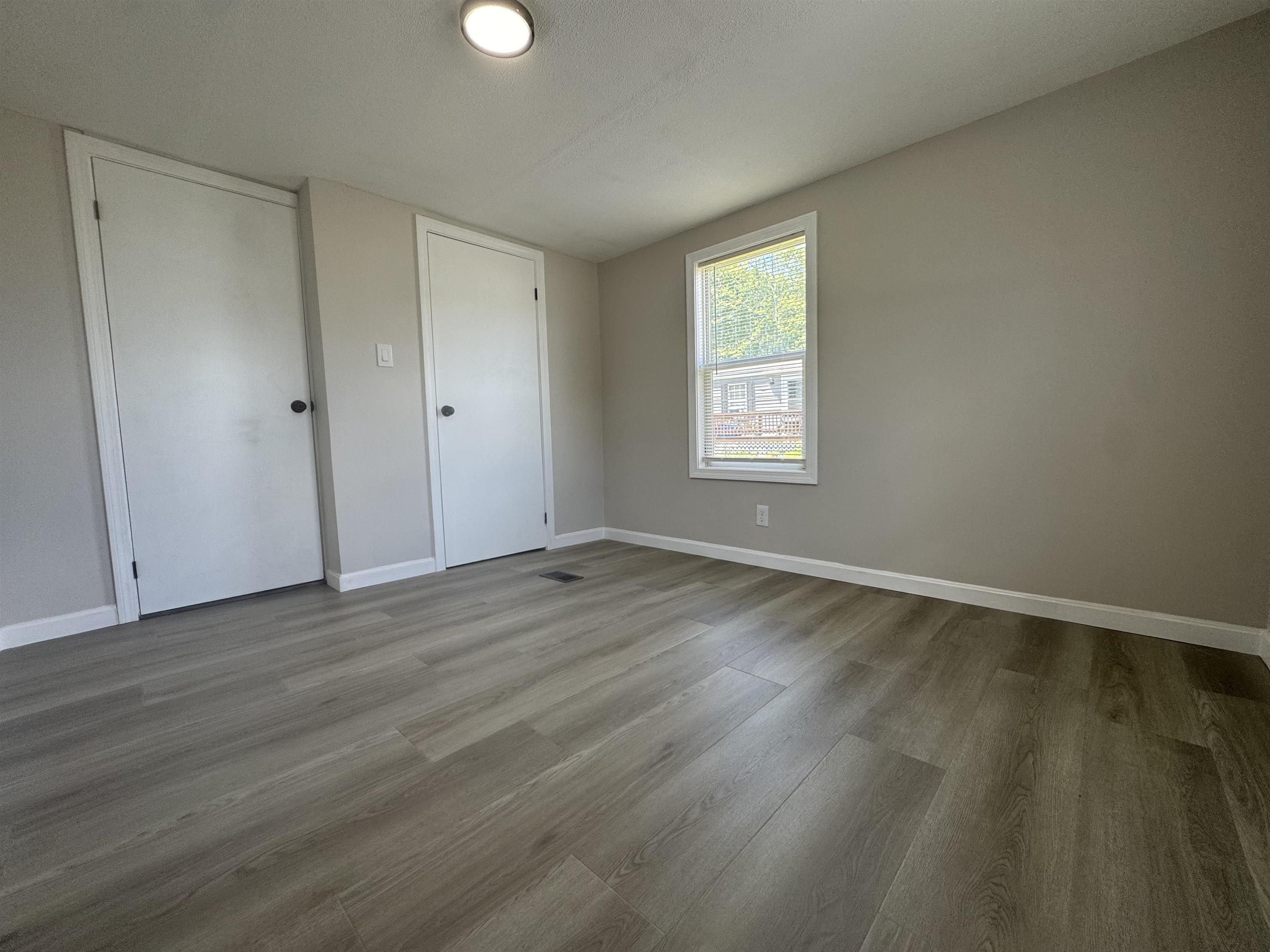 301 Sherwood Glen Property Photo 13