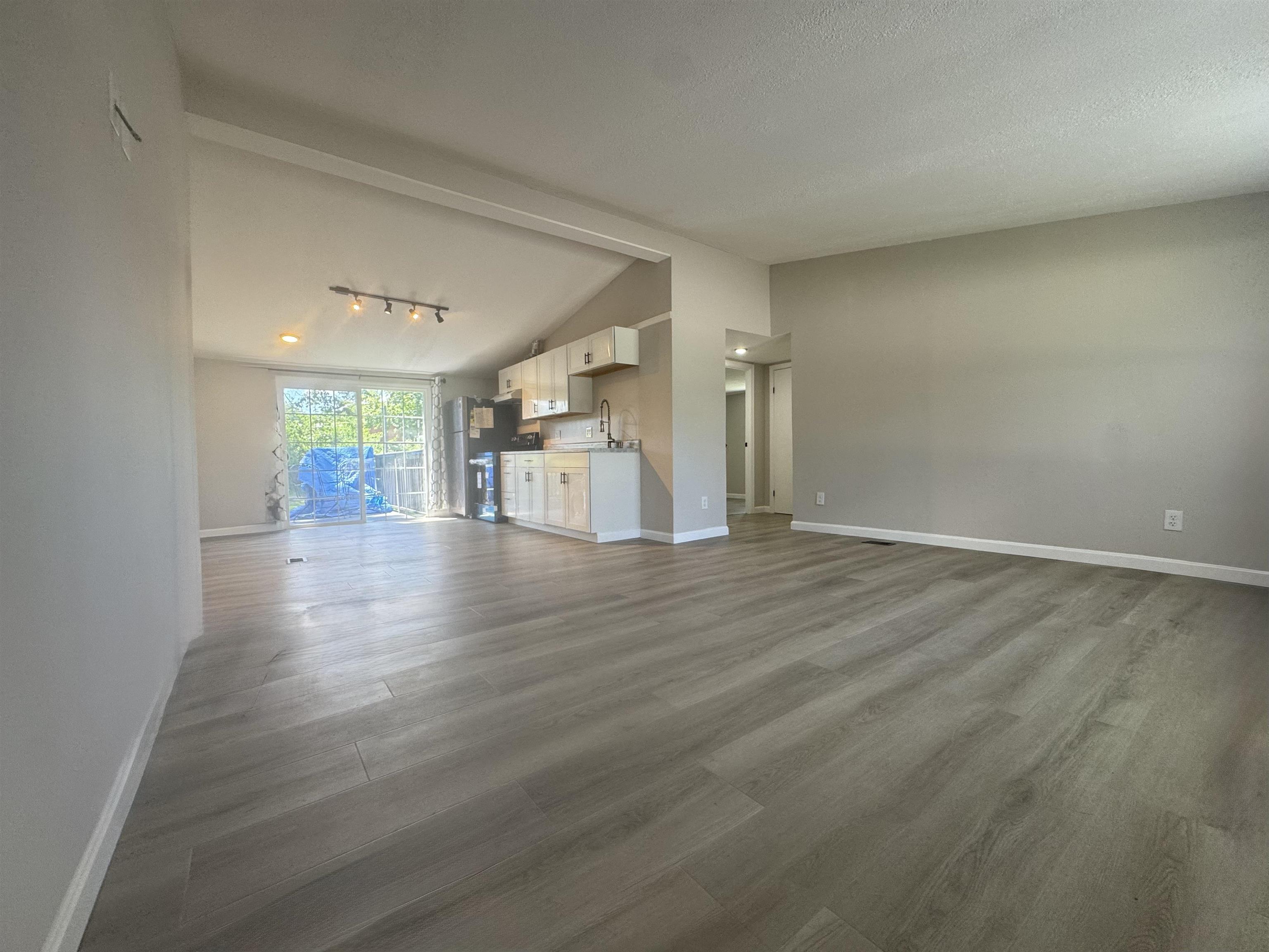 301 Sherwood Glen Property Photo 19