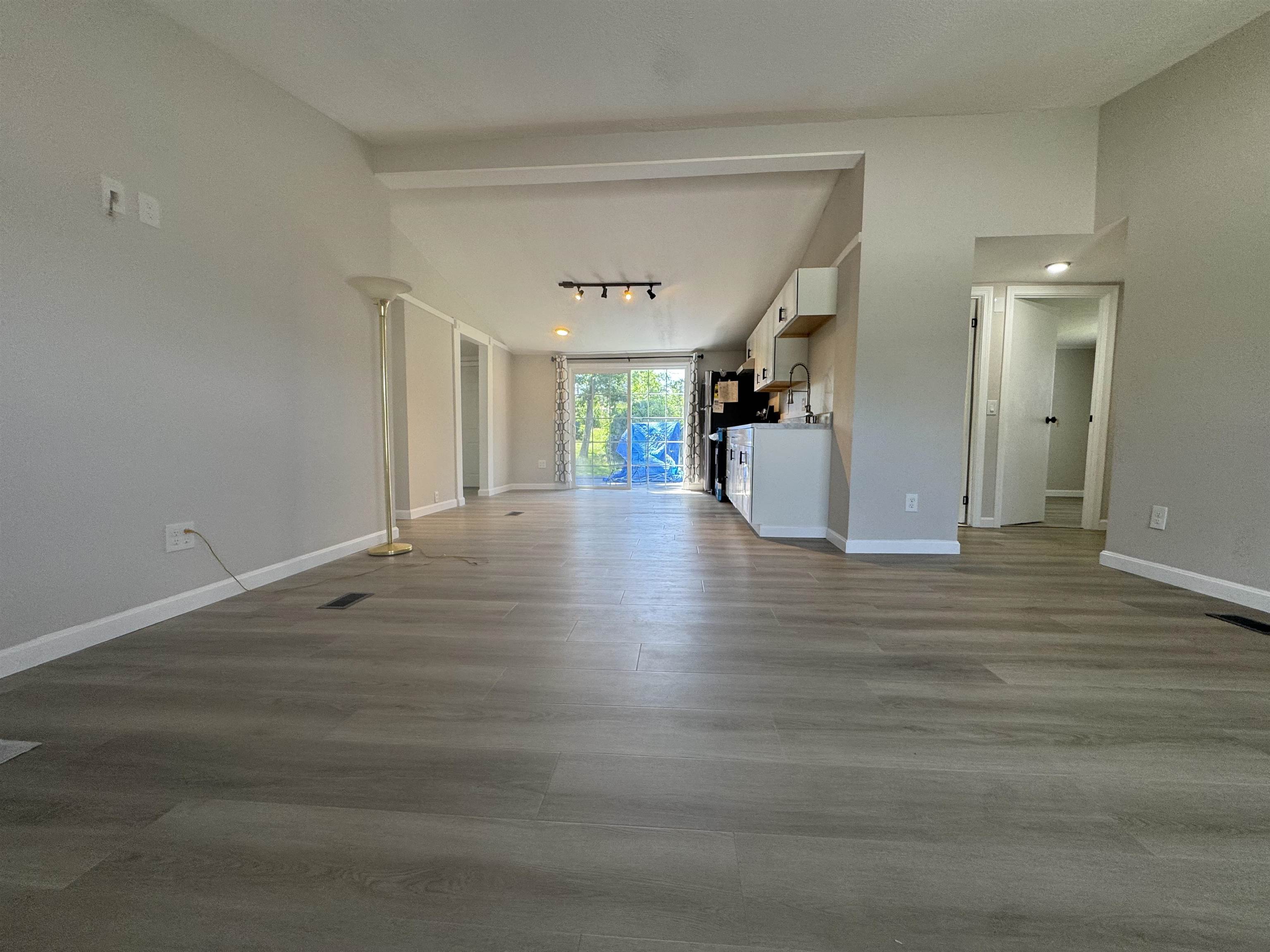 301 Sherwood Glen Property Photo 21